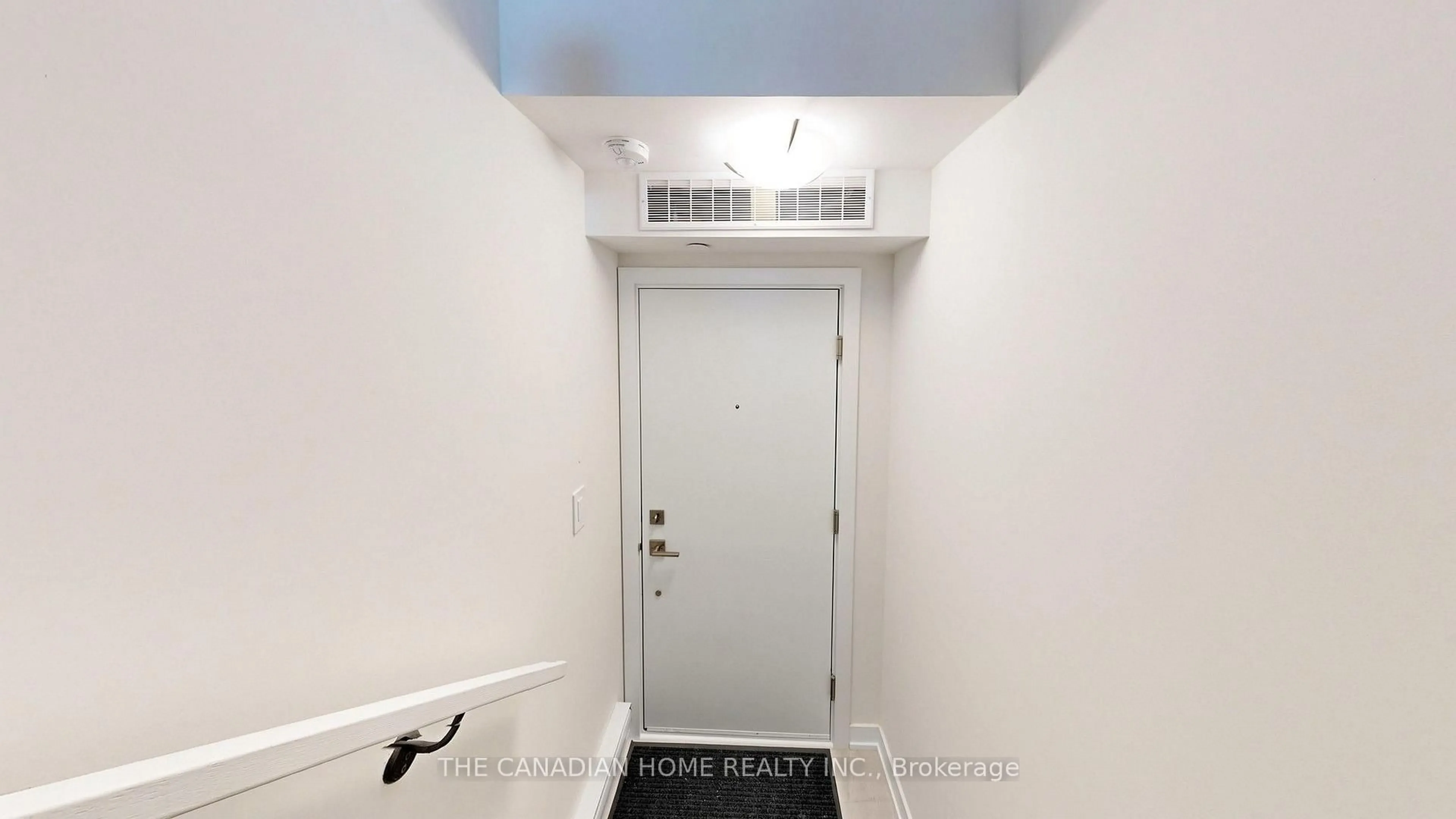 Indoor entryway for 35 Romilly Ave #18, Brampton Ontario L7A 5L8