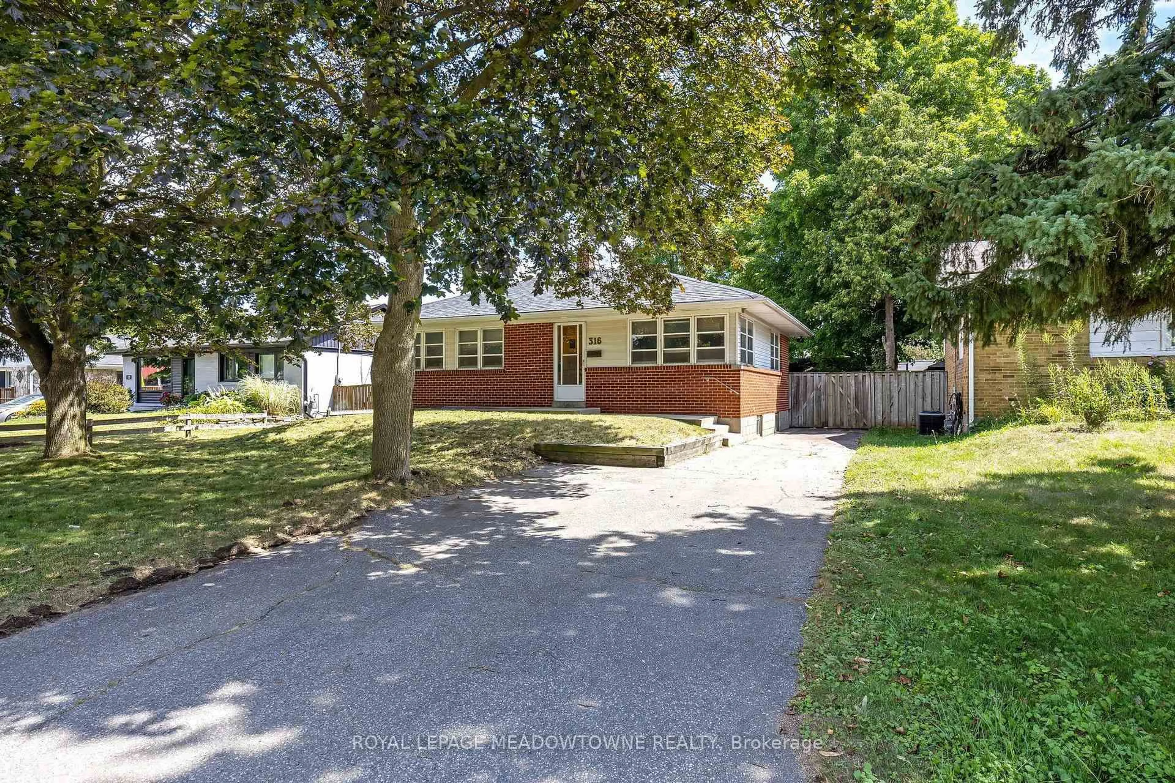 Unknown for 316 Westcott Rd, Halton Hills Ontario L7J 1R3