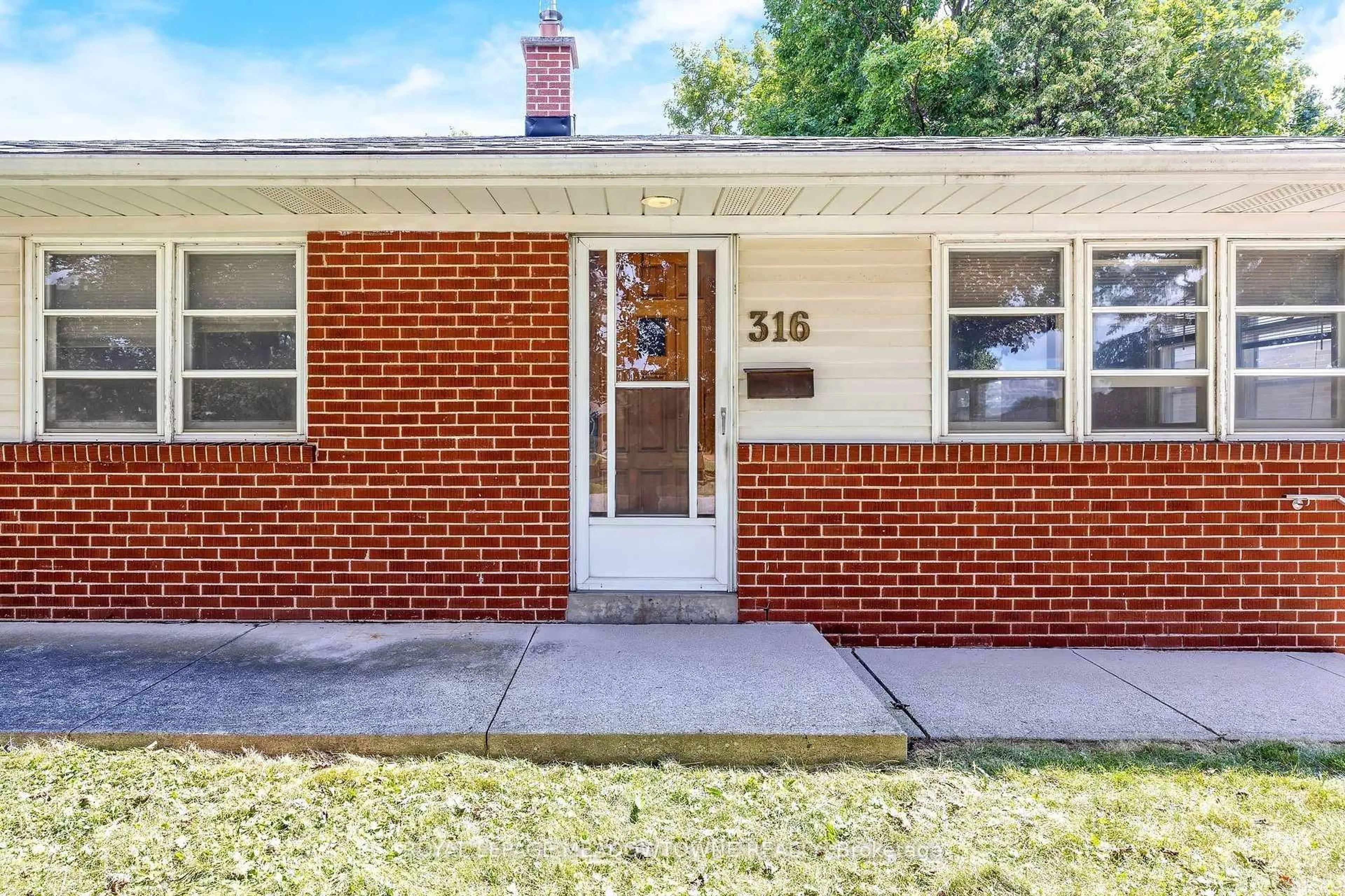 Home with brick exterior material, street for 316 Westcott Rd, Halton Hills Ontario L7J 1R3