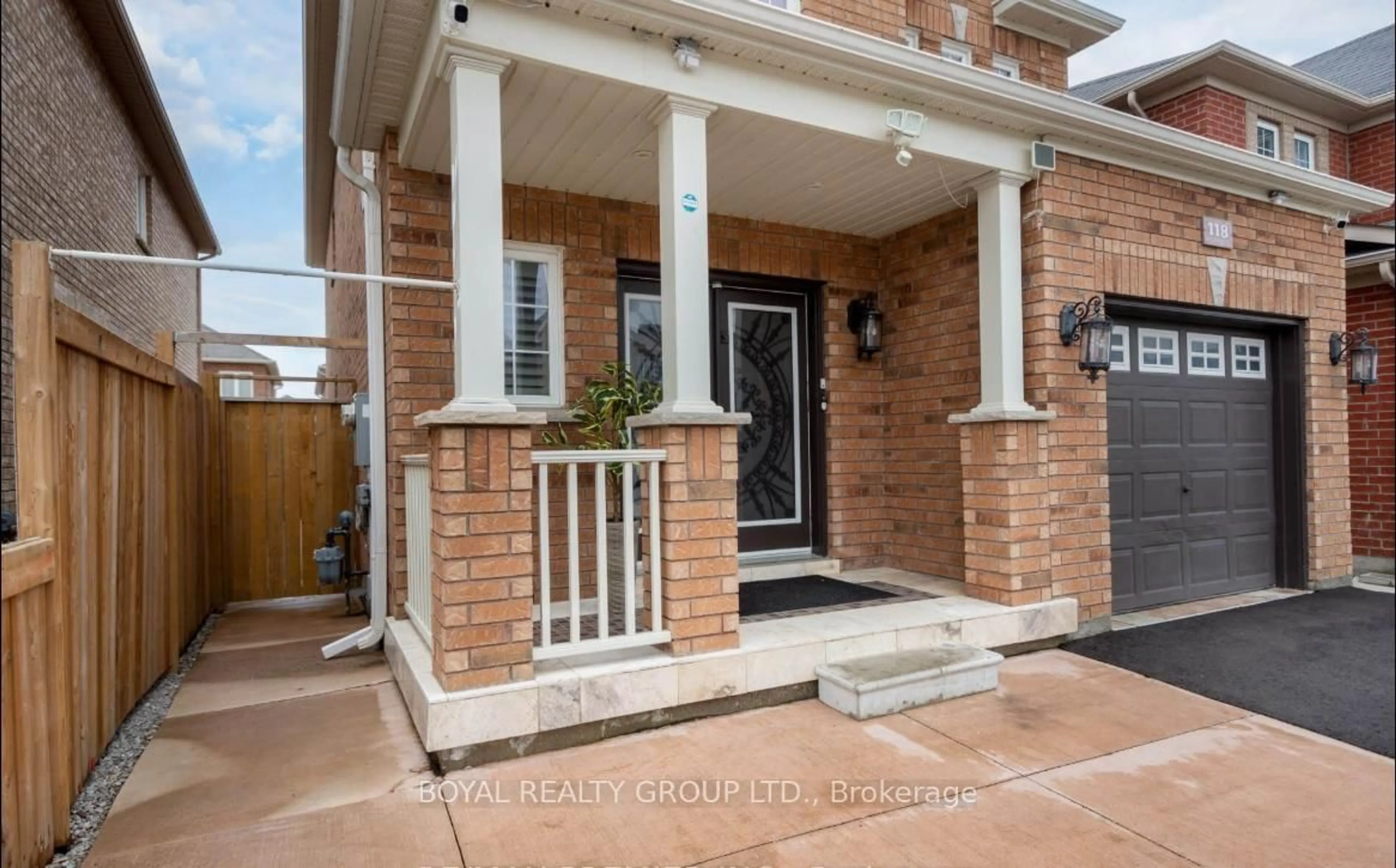 Home with brick exterior material, street for 118 Footbridge Cres, Brampton Ontario L6R 0T9