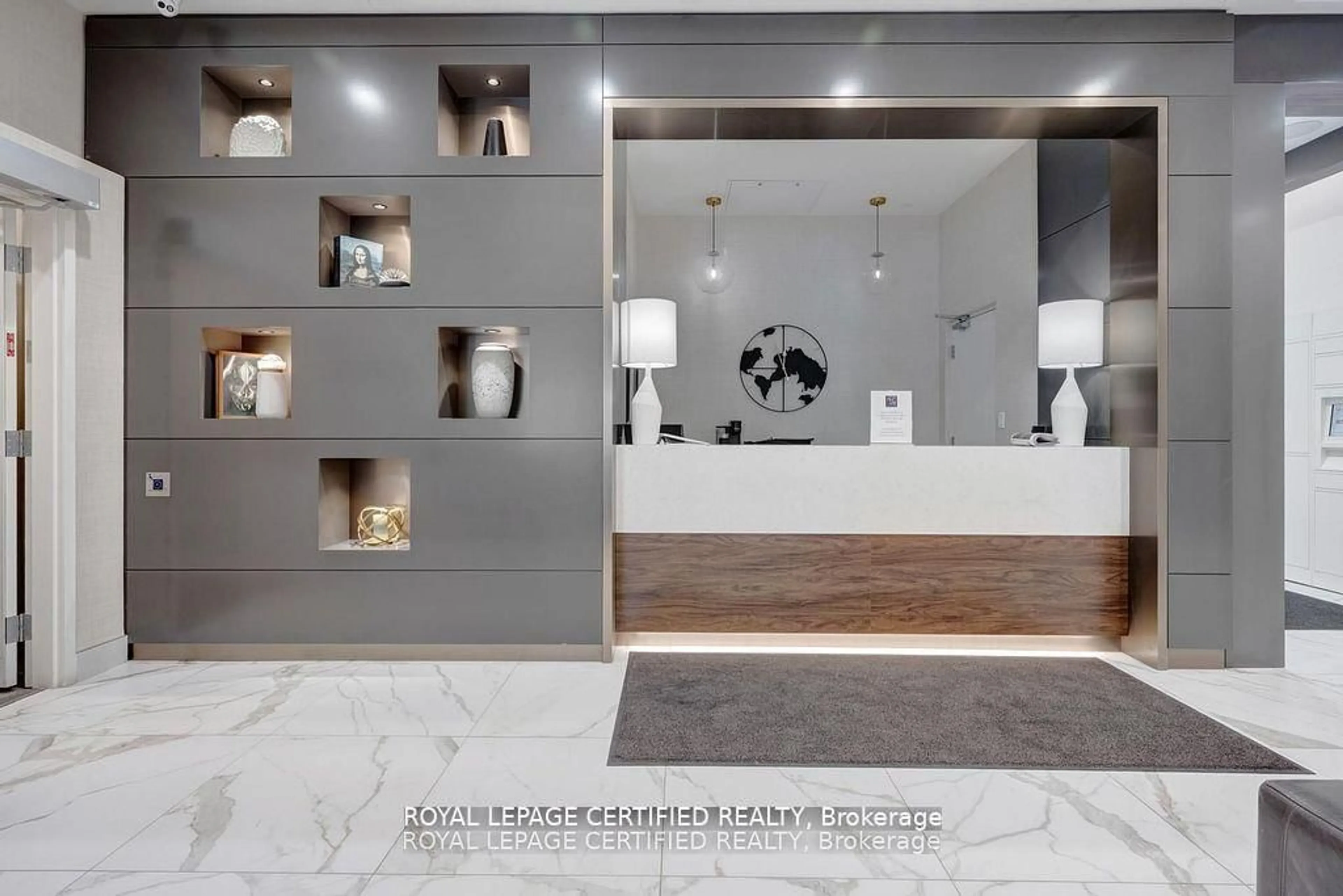 Indoor entryway for 1050 Main St #114, Milton Ontario L9T 9M3
