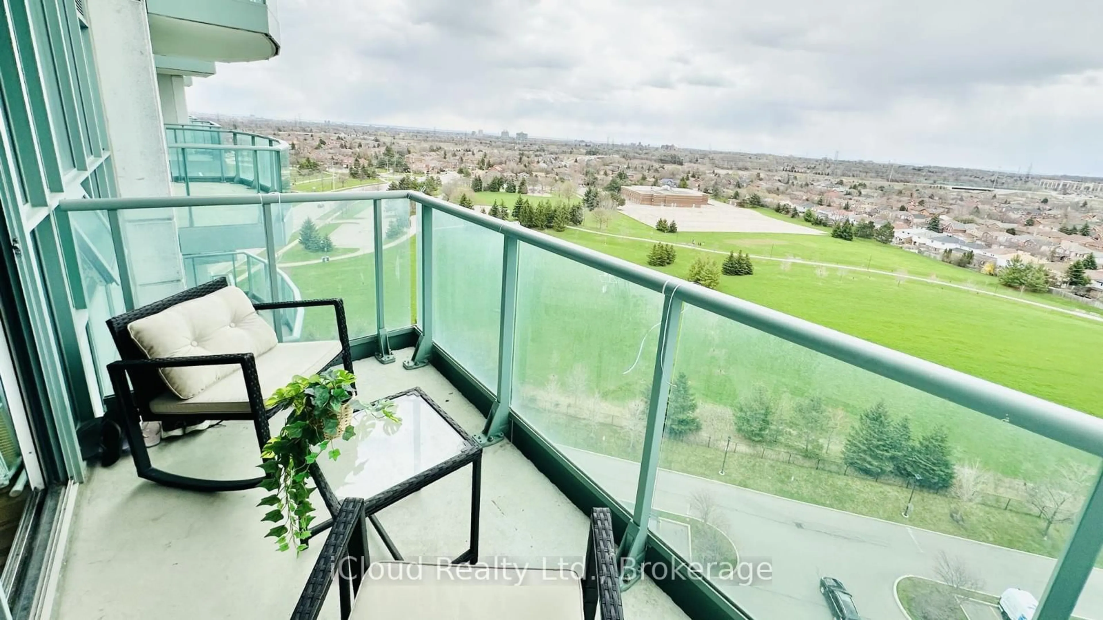 Balcony in the apartment, water/lake/river/ocean view for 4900 Glen Erin Dr #1507, Mississauga Ontario L5M 7S2
