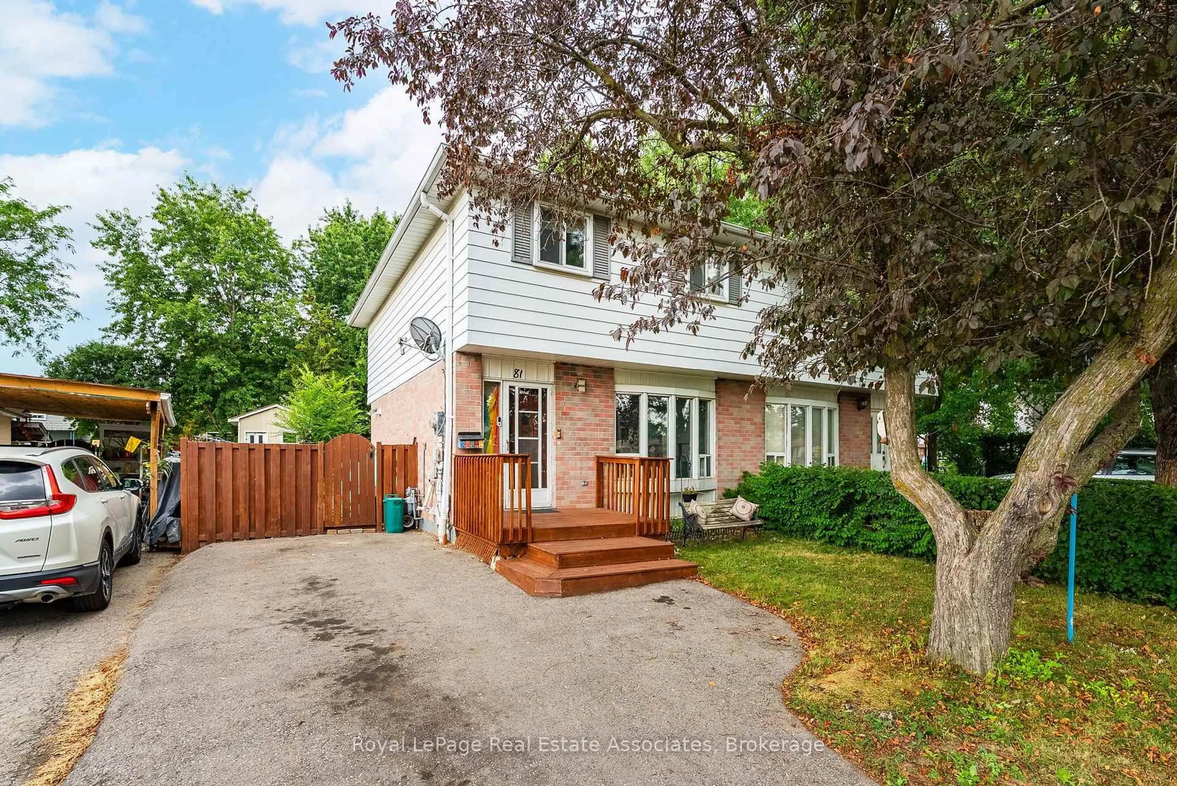 Unknown for 81 Glenmore Cres, Brampton Ontario L6S 1H9
