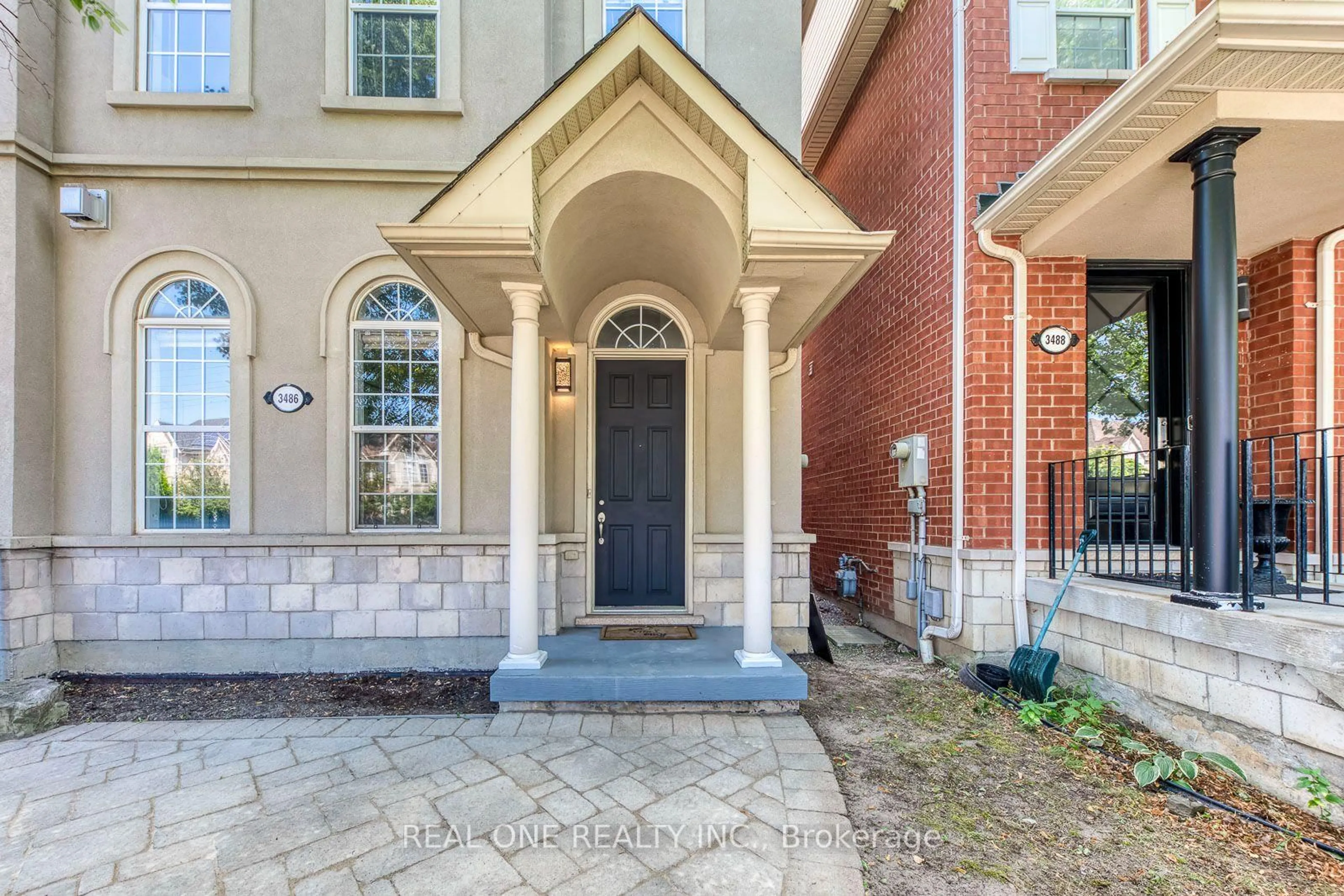 Home with brick exterior material, street for 3486 Eglinton Ave, Mississauga Ontario L5M 7P4