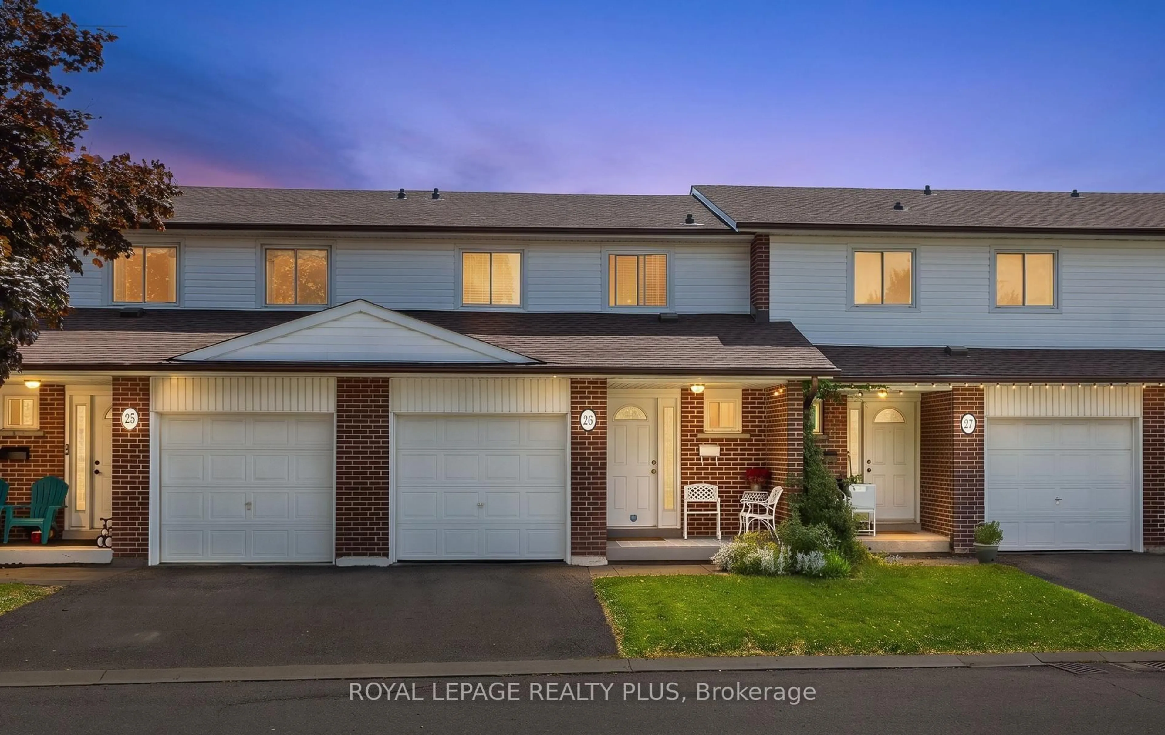 A pic from outside/outdoor area/front of a property/back of a property/a pic from drone, street for 2380 Bromsgrove Rd #26, Mississauga Ontario L5J 4E6