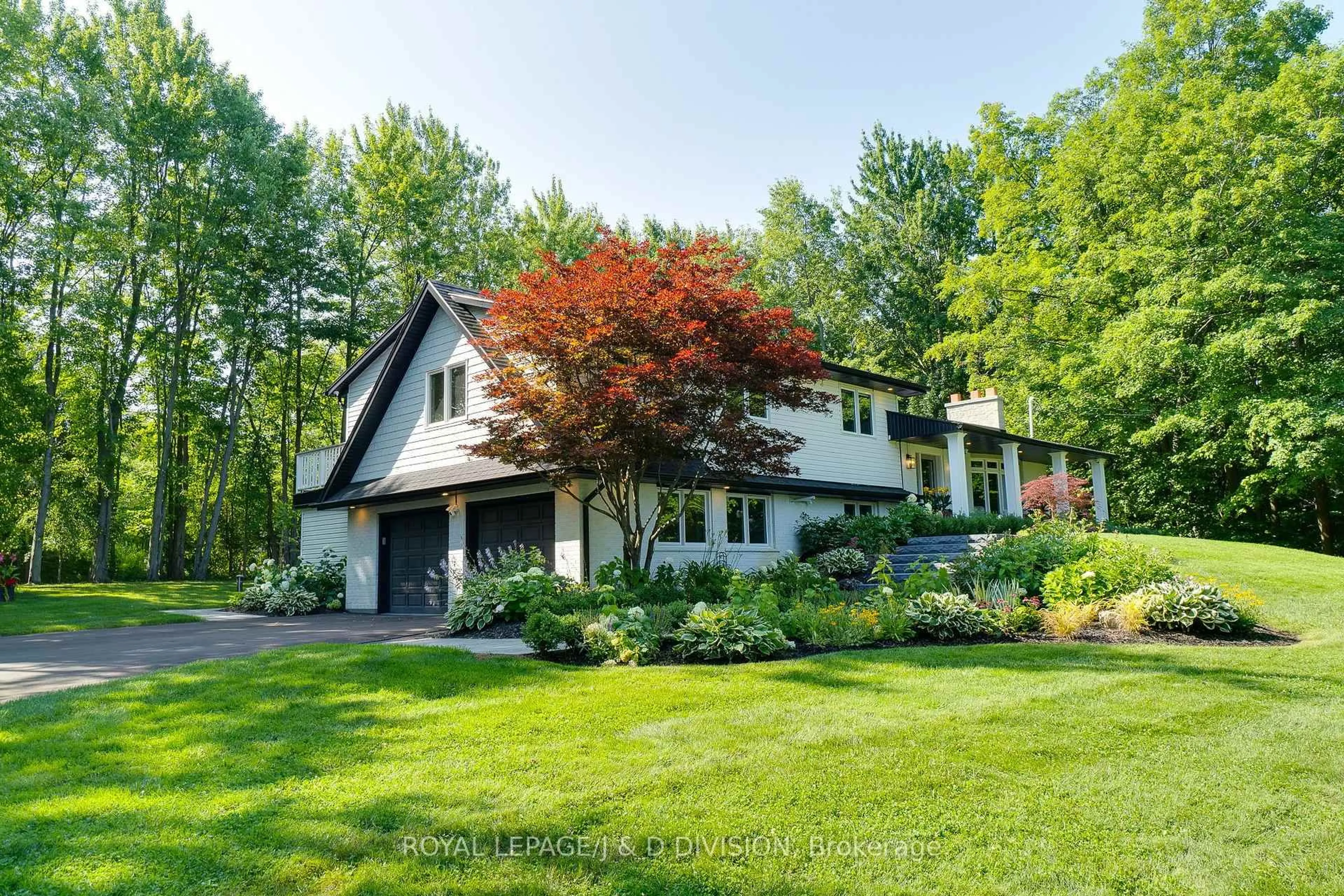 Home with vinyl exterior material, unknown for 2340 Britannia Rd, Burlington Ontario L7P 0G2