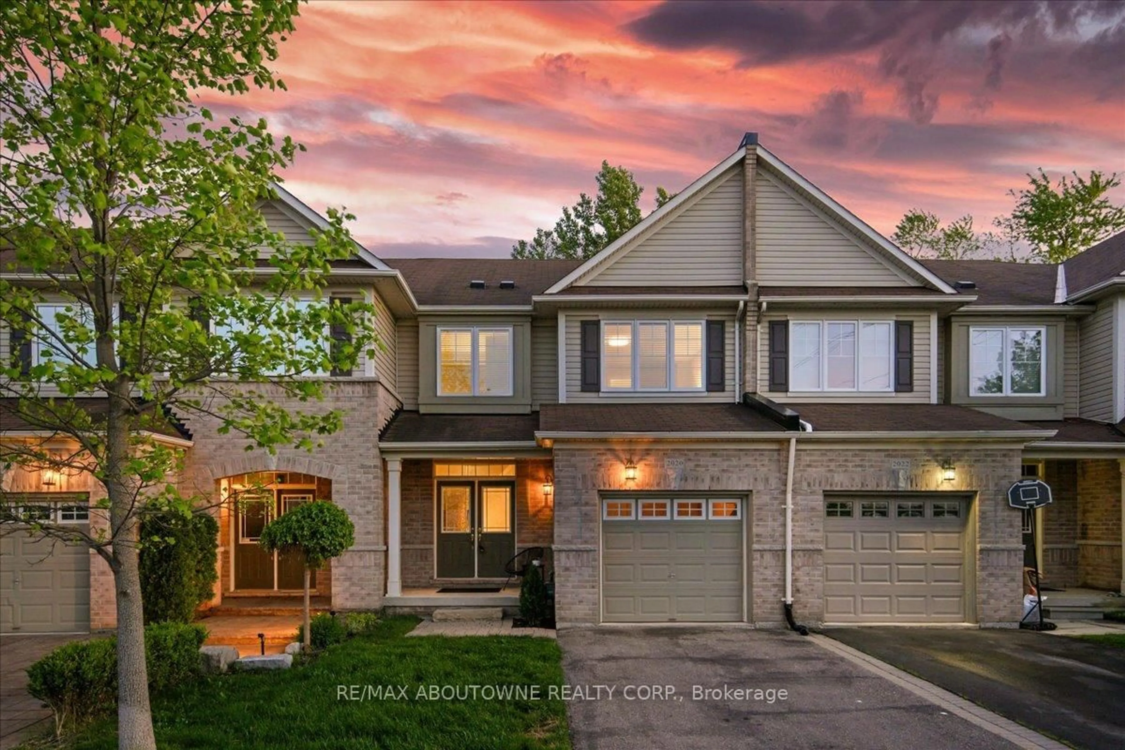 Home with brick exterior material, street for 2020 Colonel William Pkwy, Oakville Ontario L6M 0L9