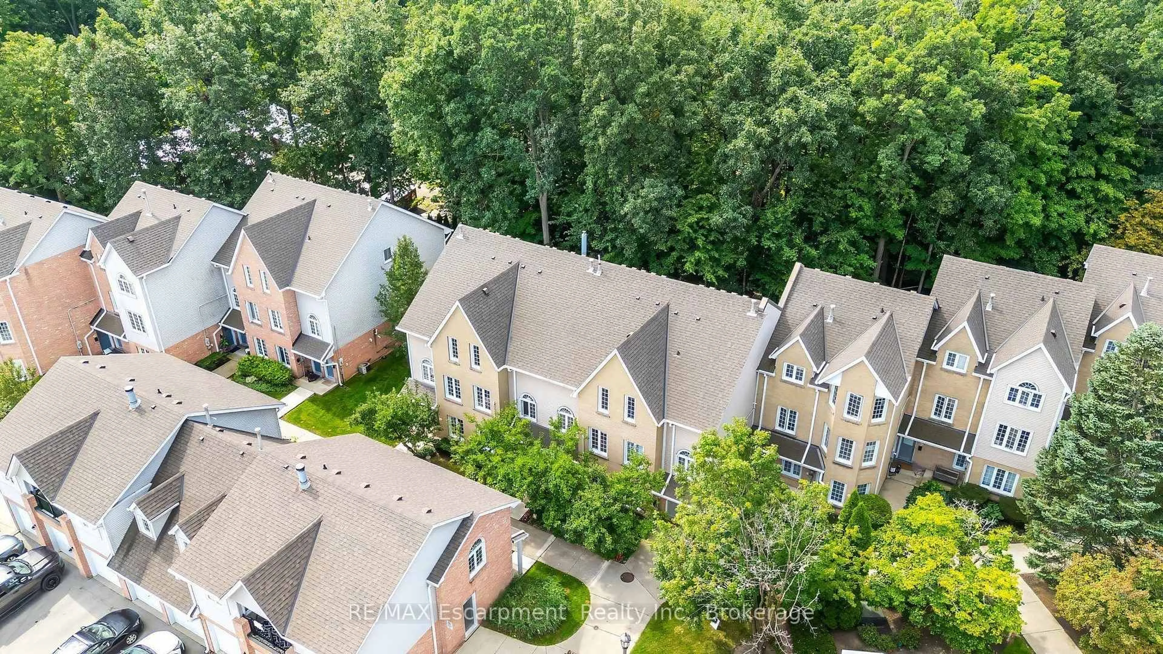 A pic from outside/outdoor area/front of a property/back of a property/a pic from drone, city buildings view from balcony for 2110 Cleaver Ave #218, Burlington Ontario L7M 3Z3