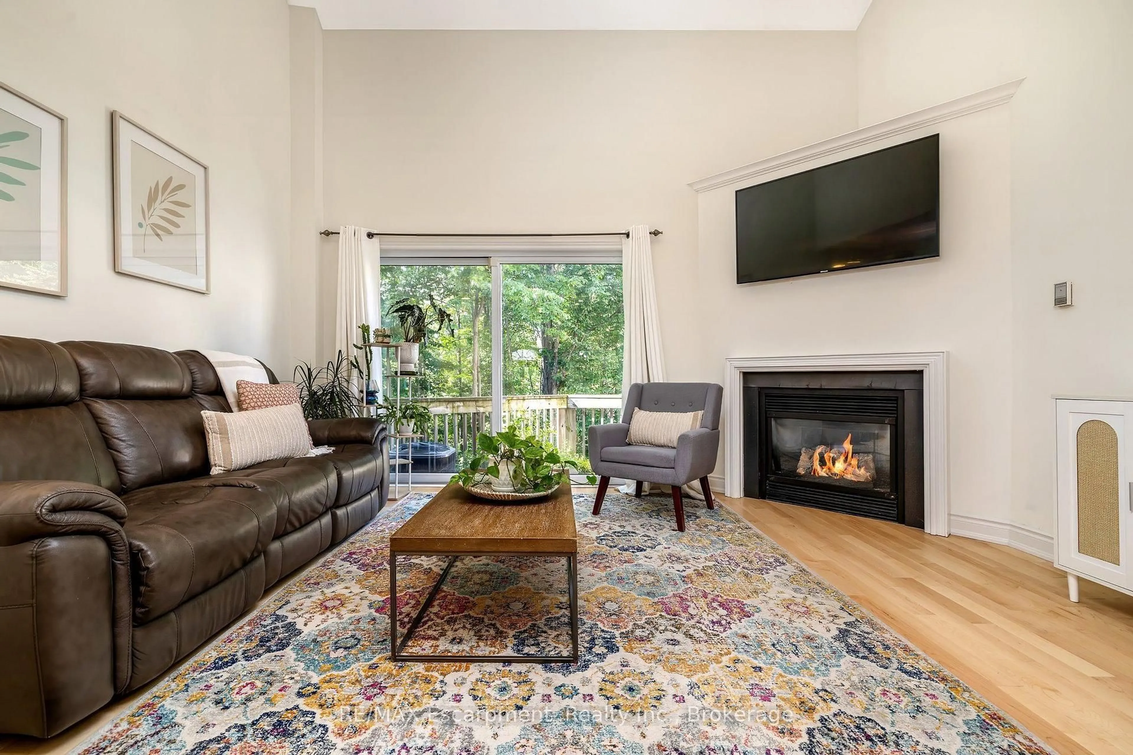 Living room with furniture, unknown for 2110 Cleaver Ave #218, Burlington Ontario L7M 3Z3