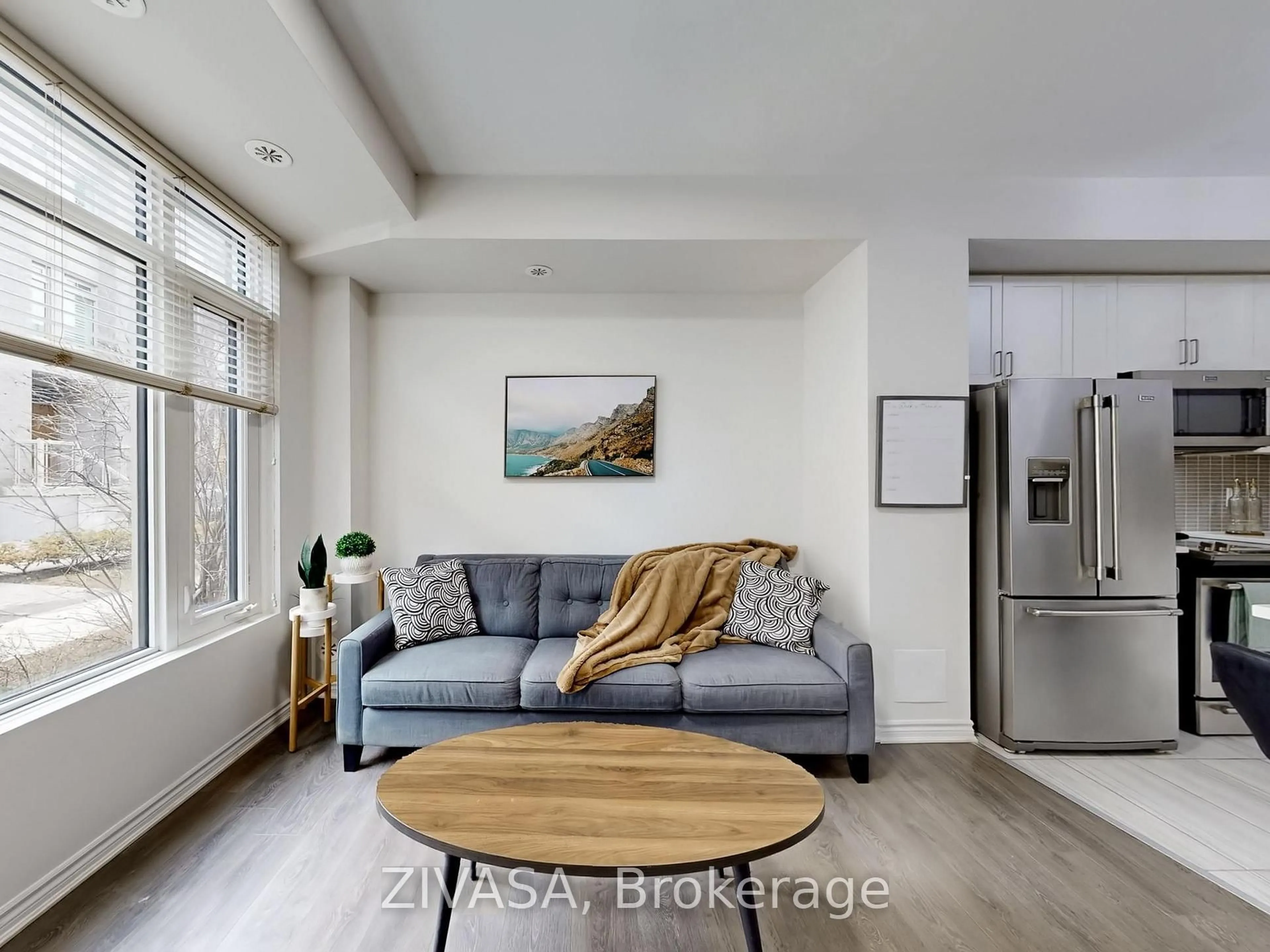 Living room with furniture, unknown for 15 Applewood Lane #92, Toronto Ontario M9C 2Z7