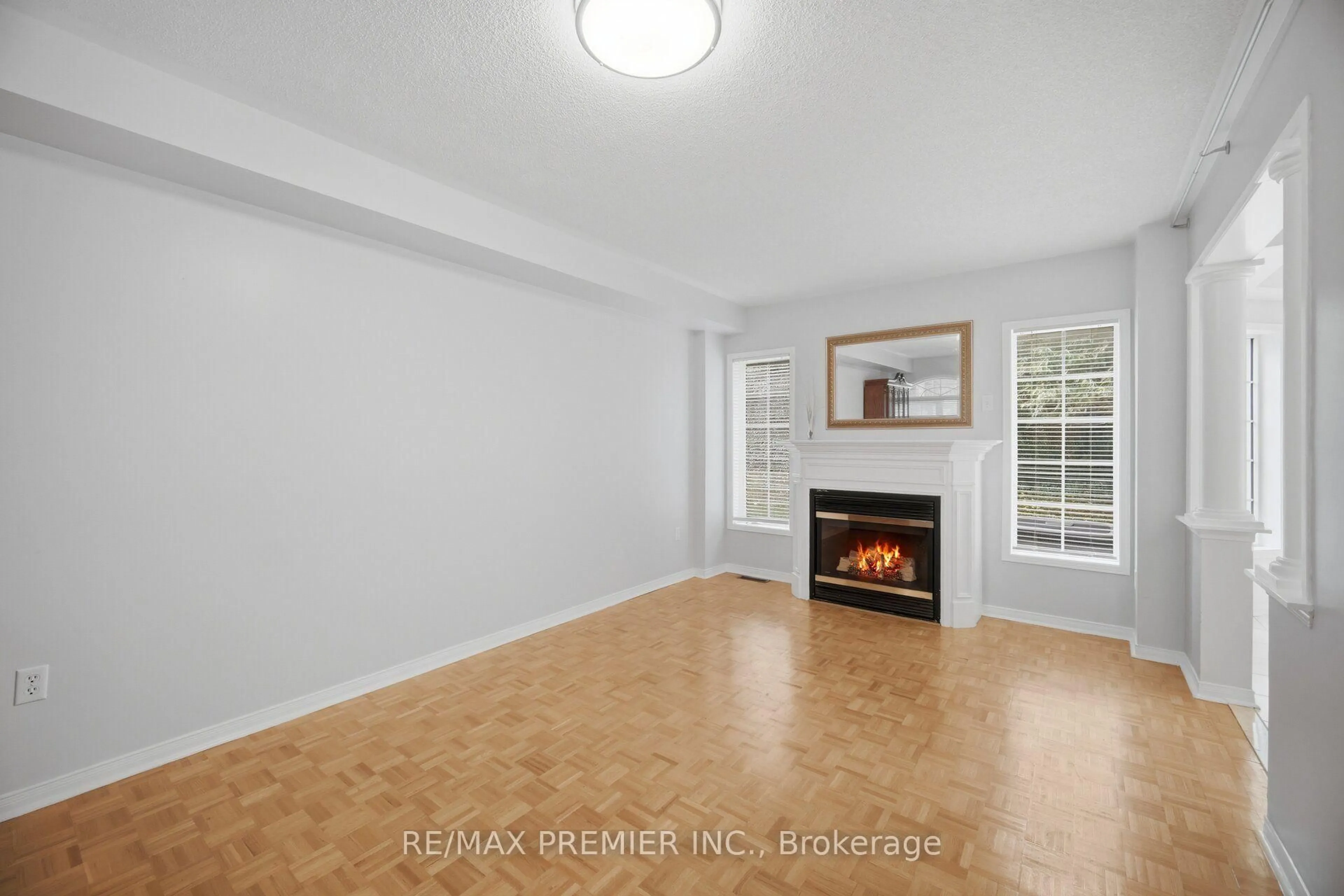 A pic of a room for 14 Crestridge Dr, Caledon Ontario L7E 2T7