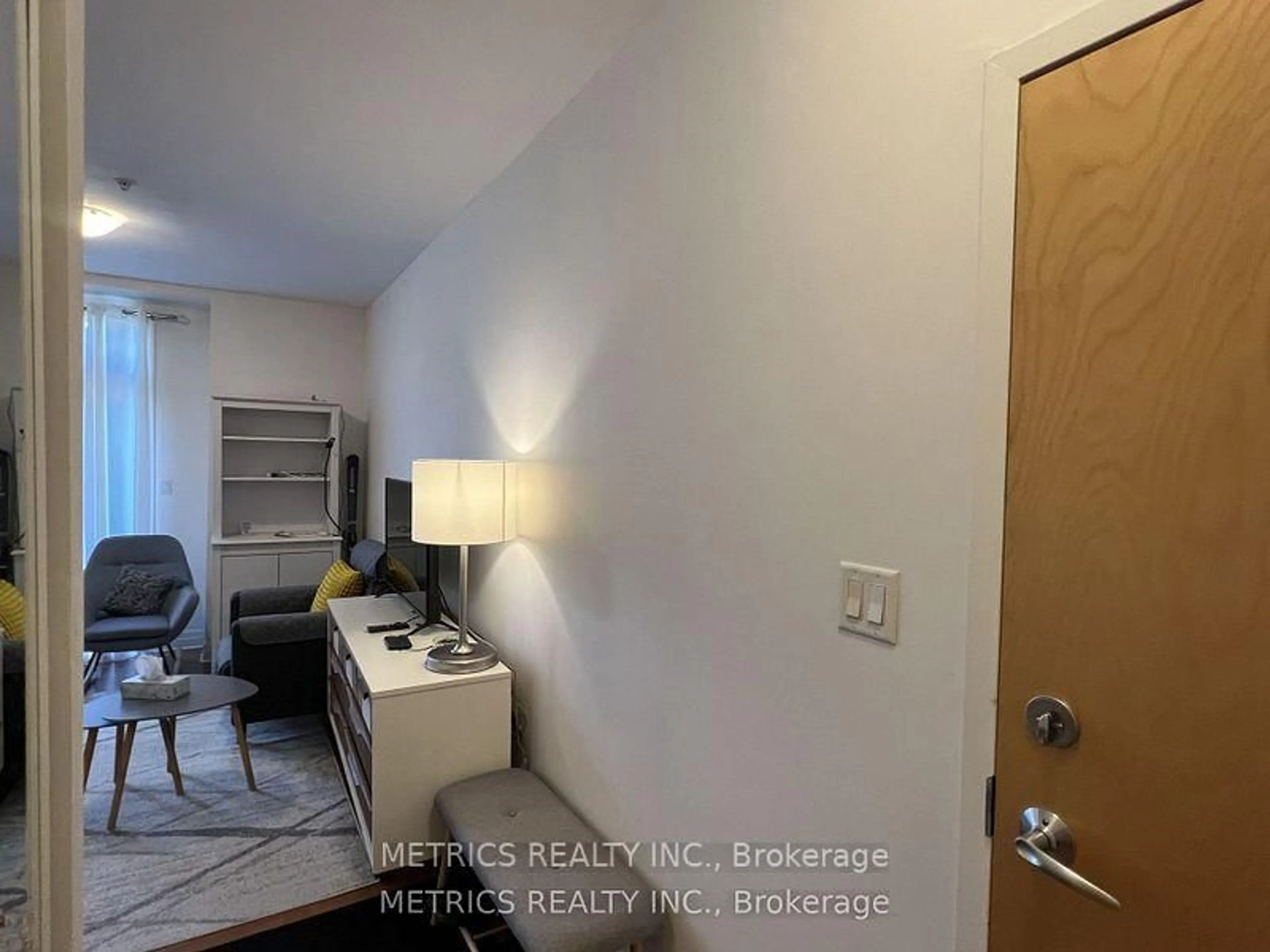 Unknown for 459 kerr St #201, Oakville Ontario L6K 3C2