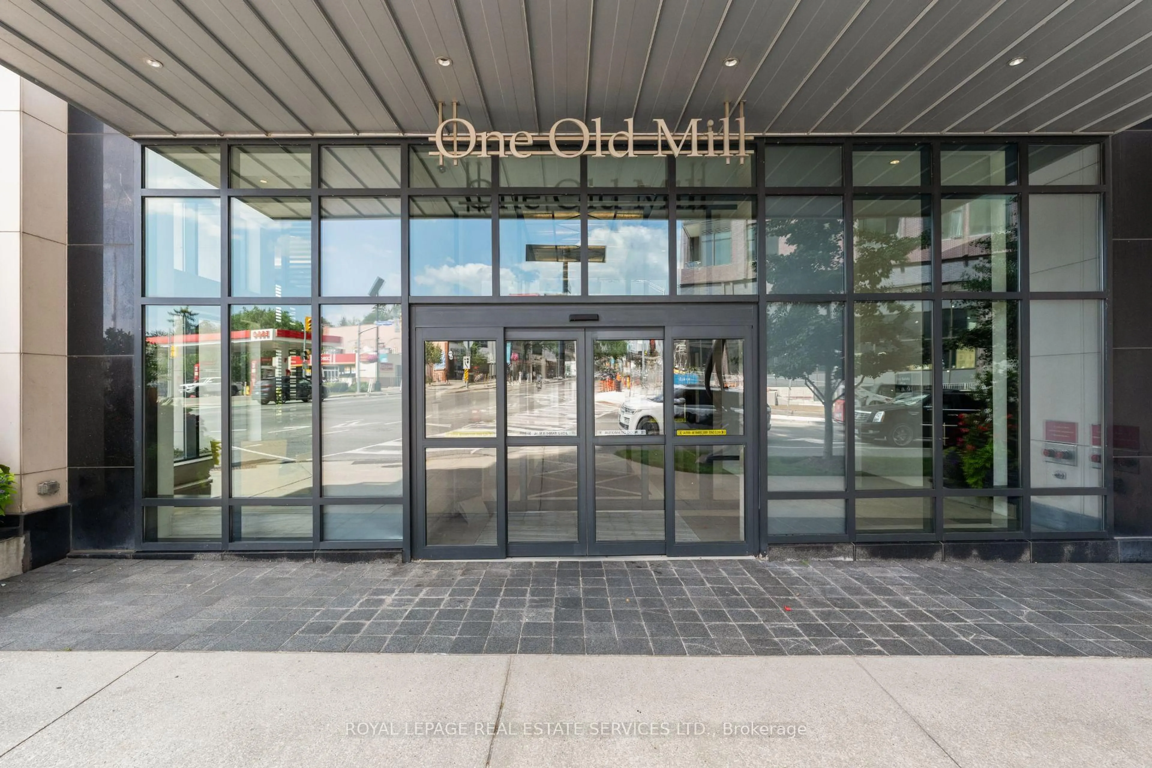 Unknown for 1 Old Mill Dr #107, Toronto Ontario M6S 0A1