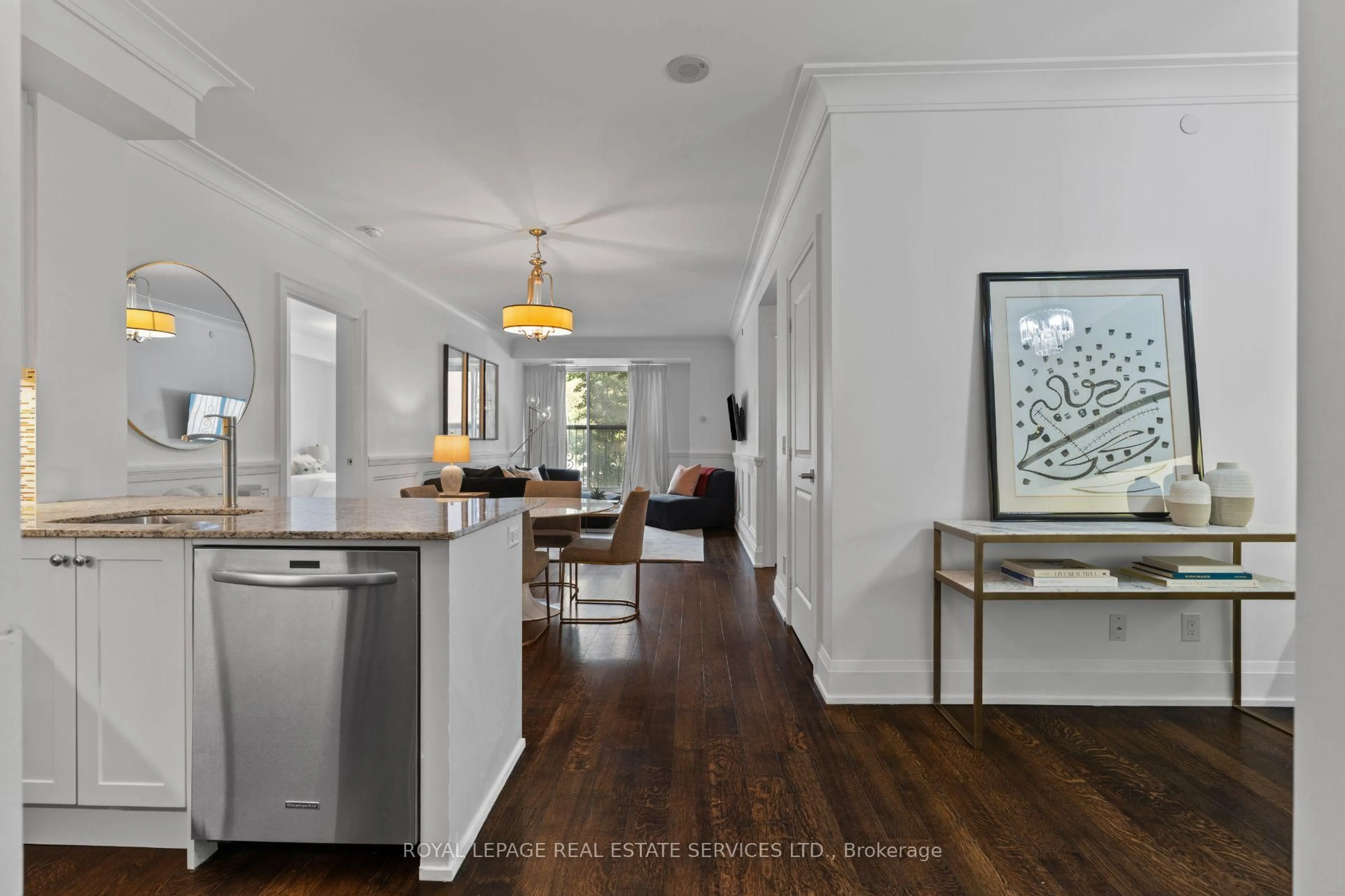 Indoor entryway for 1 Old Mill Dr #107, Toronto Ontario M6S 0A1