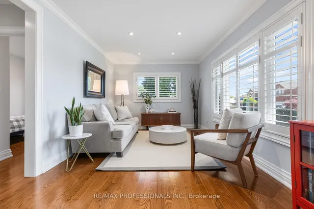869 First St, Mississauga 4