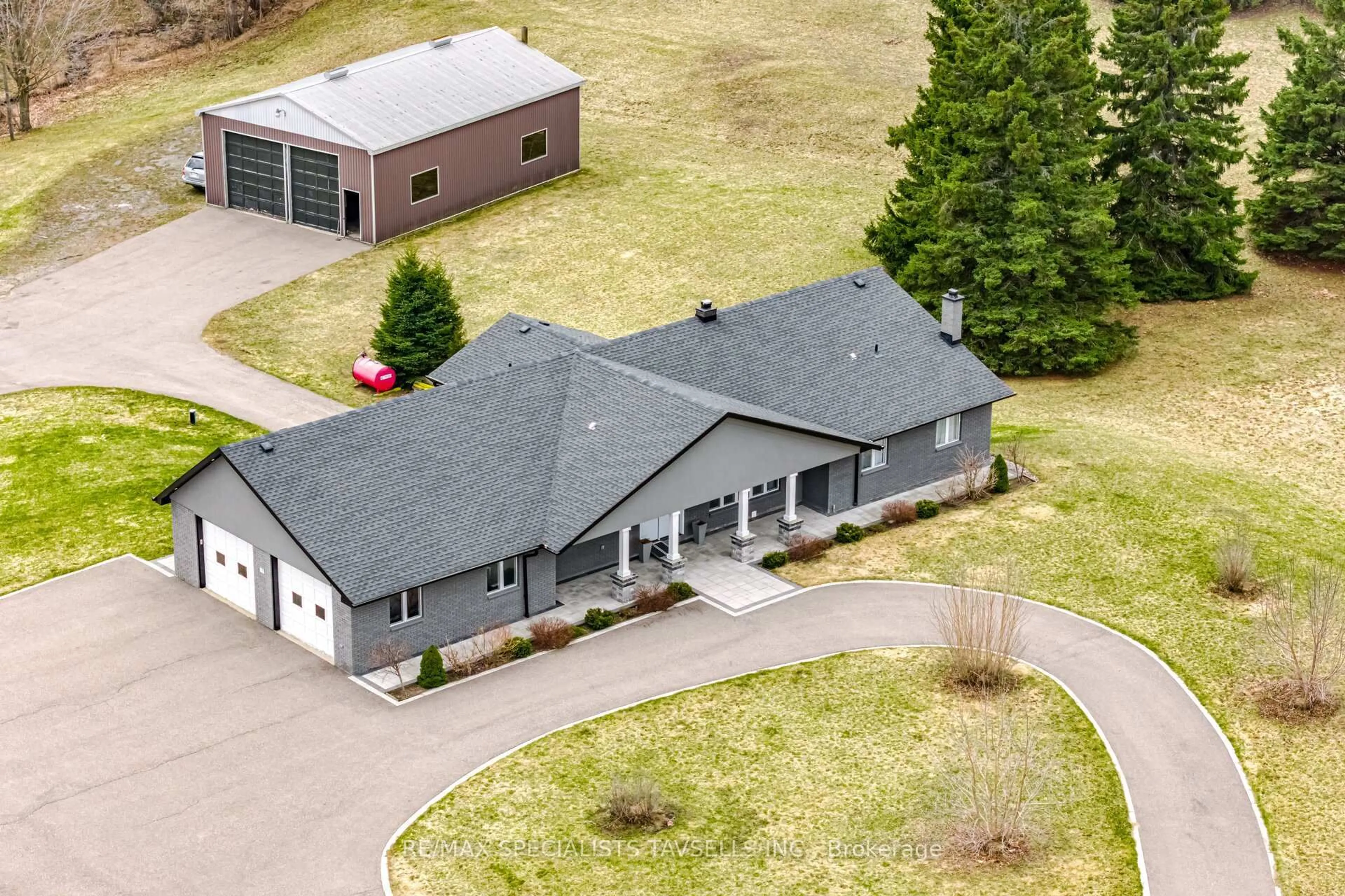 A pic from outside/outdoor area/front of a property/back of a property/a pic from drone, building for 6785 Highway 9 Rd, Caledon Ontario L7K 0H3