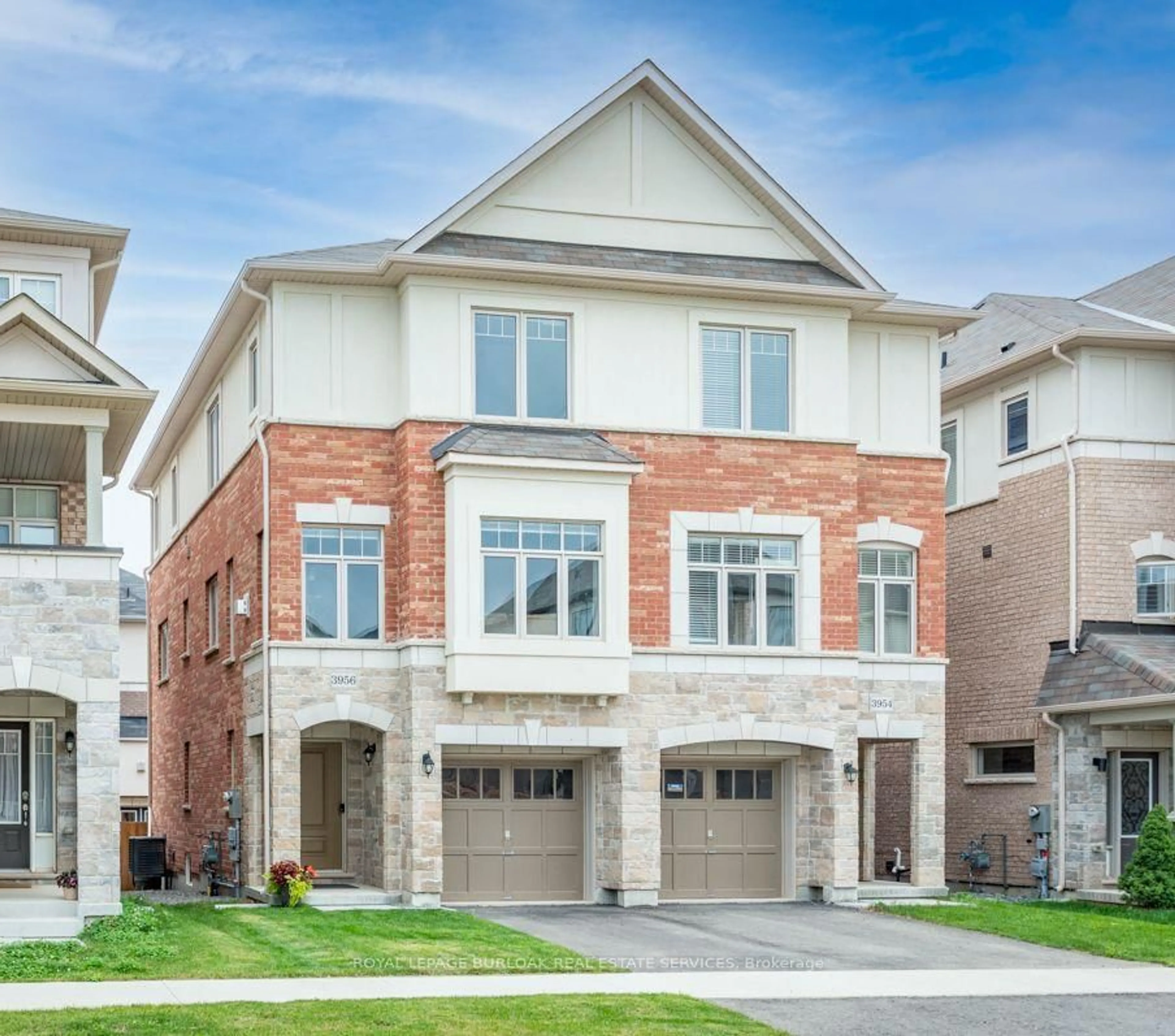 Home with brick exterior material, street for 3956 Tufgar Cres, Burlington Ontario L7M 1P8