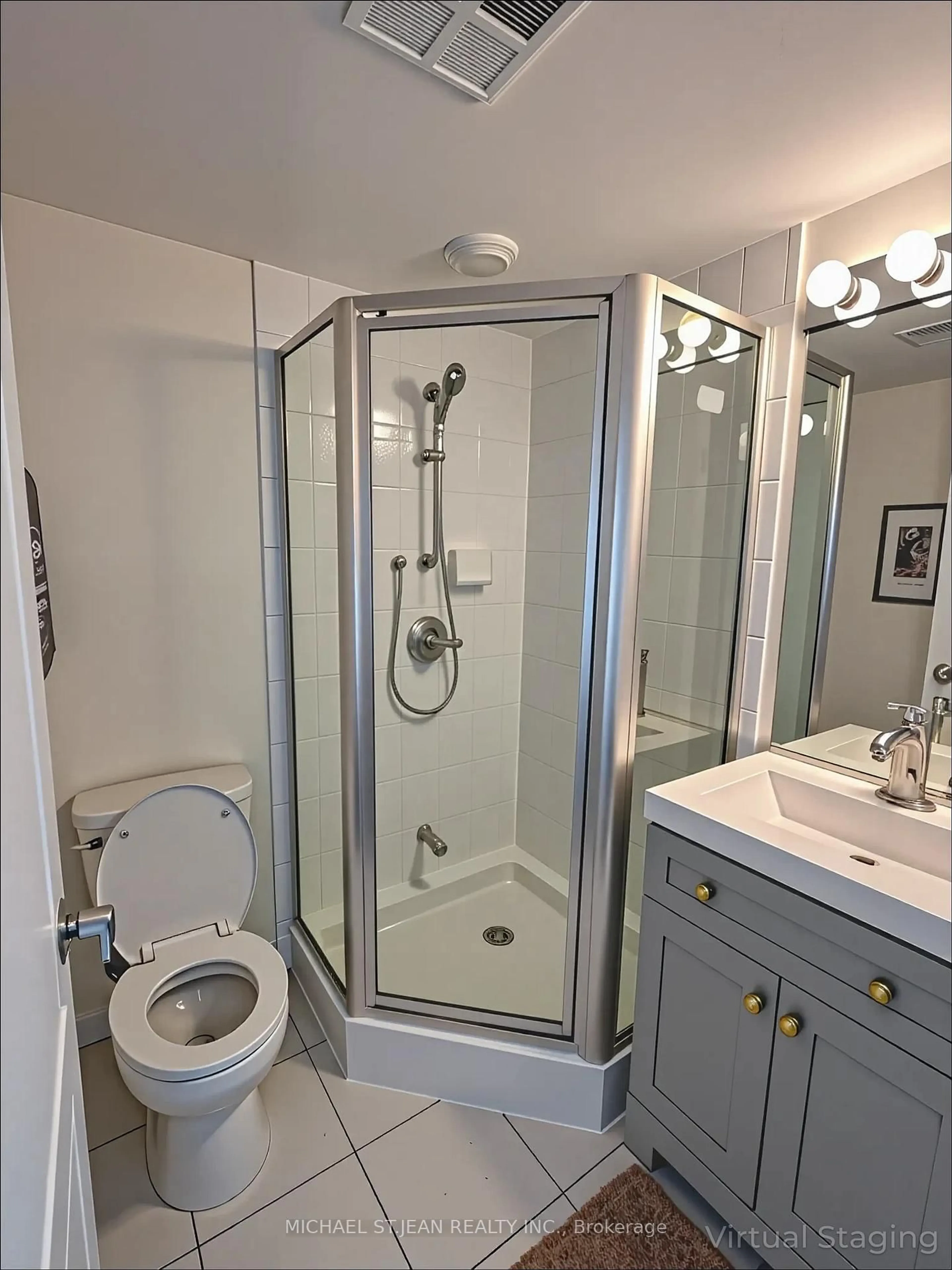 Standard bathroom, ceramic/tile floor for 4640 Kimbermount Ave #707, Mississauga Ontario L5M 5W6
