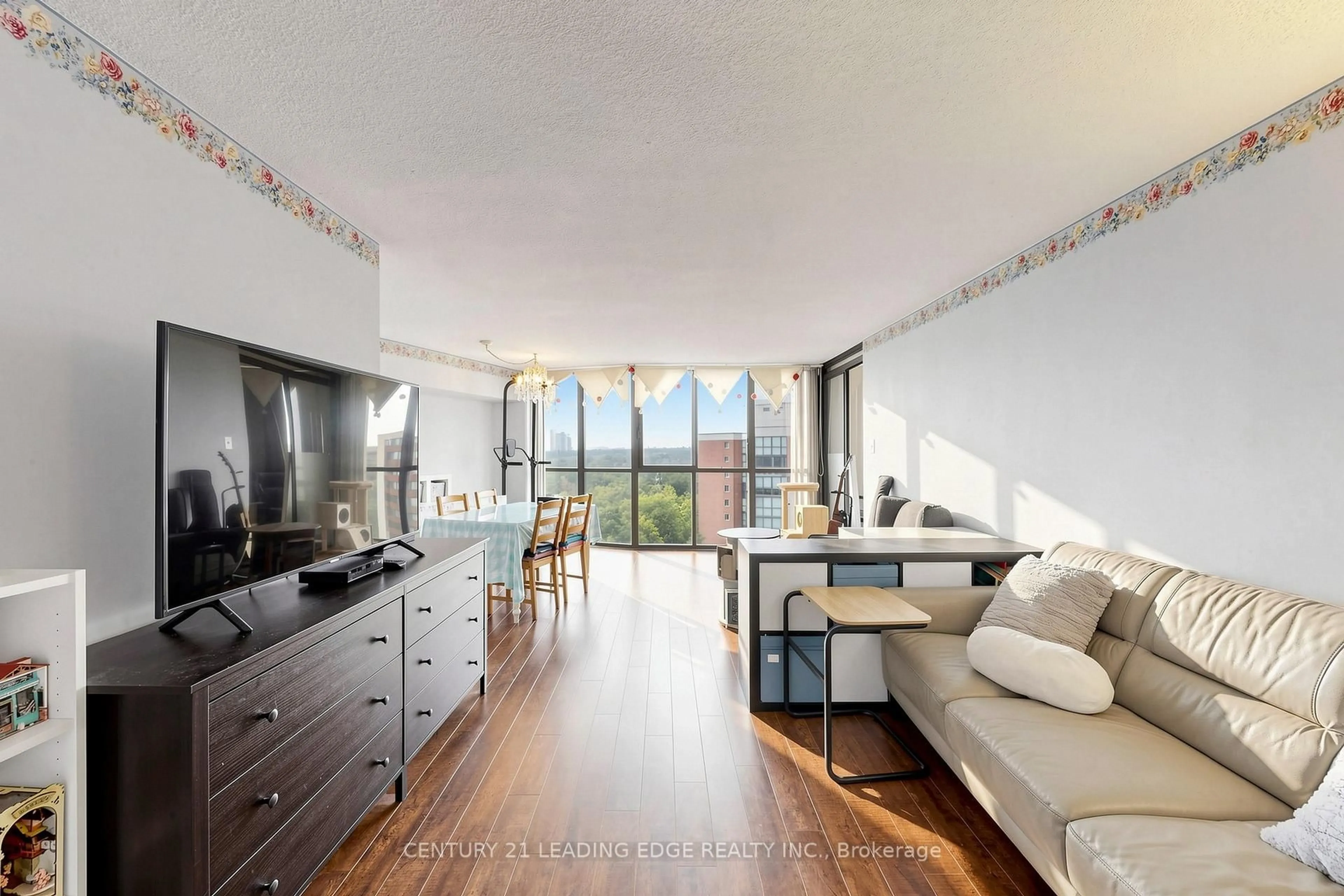 A pic of a room for 1230 Marlborough Crt #1106, Oakville Ontario L6H 3K6