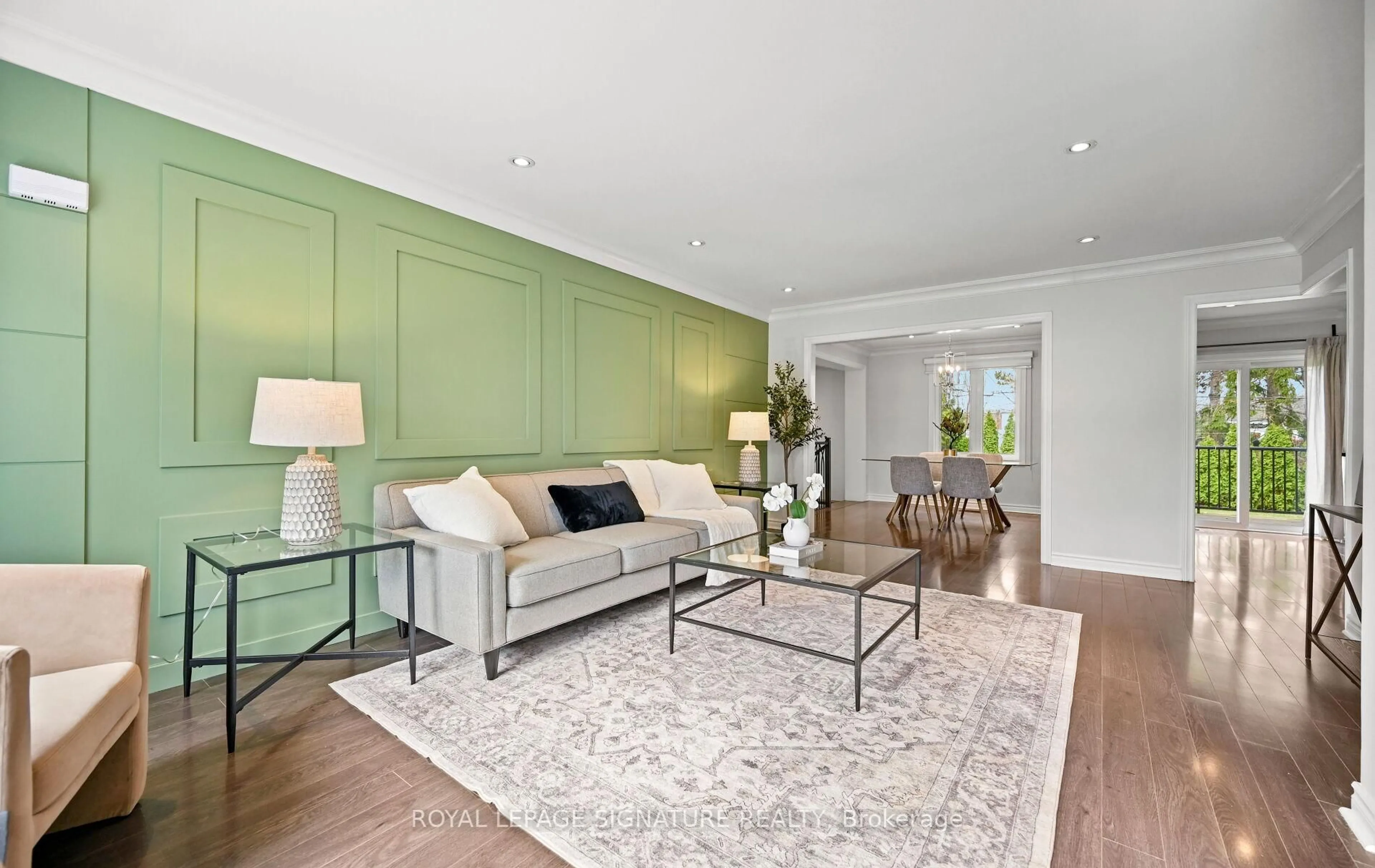 Living room with furniture, wood/laminate floor for 1207 Pinegrove Rd, Oakville Ontario L6L 2W8