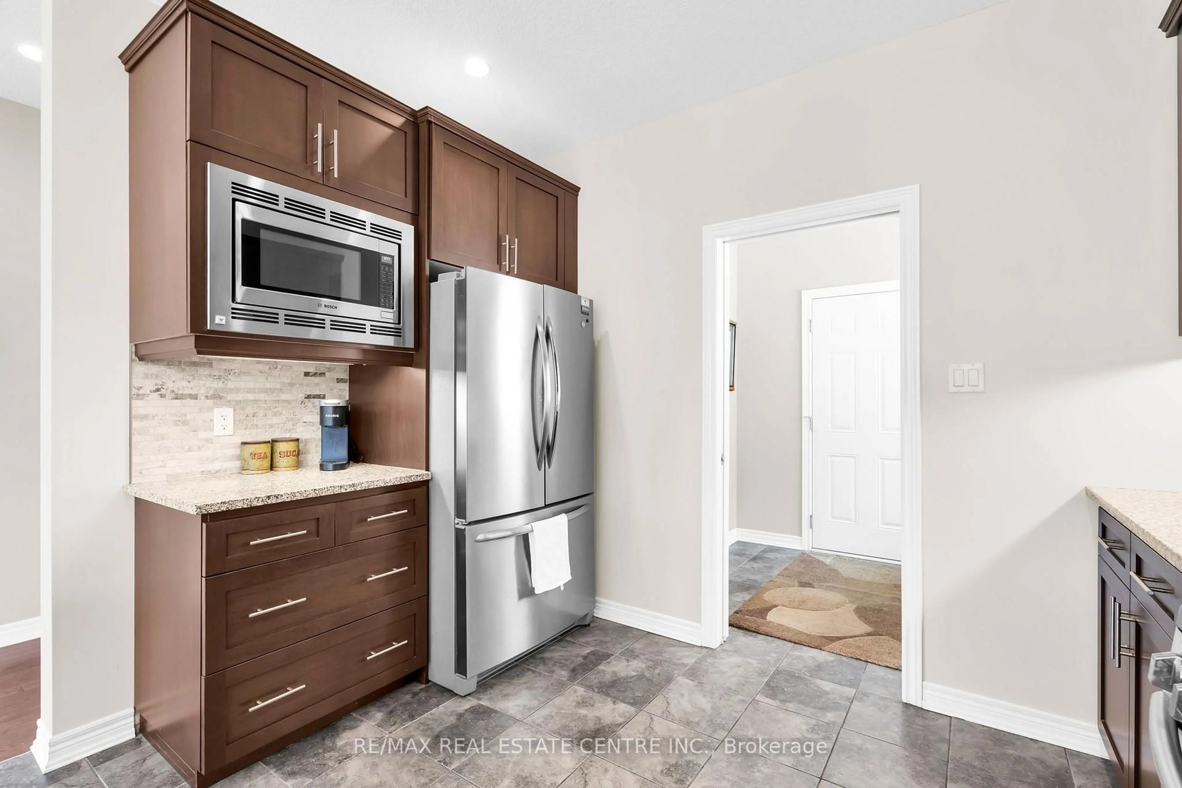 Unknown for 35 St. Paul's Pl, Orangeville Ontario L9W 0A5