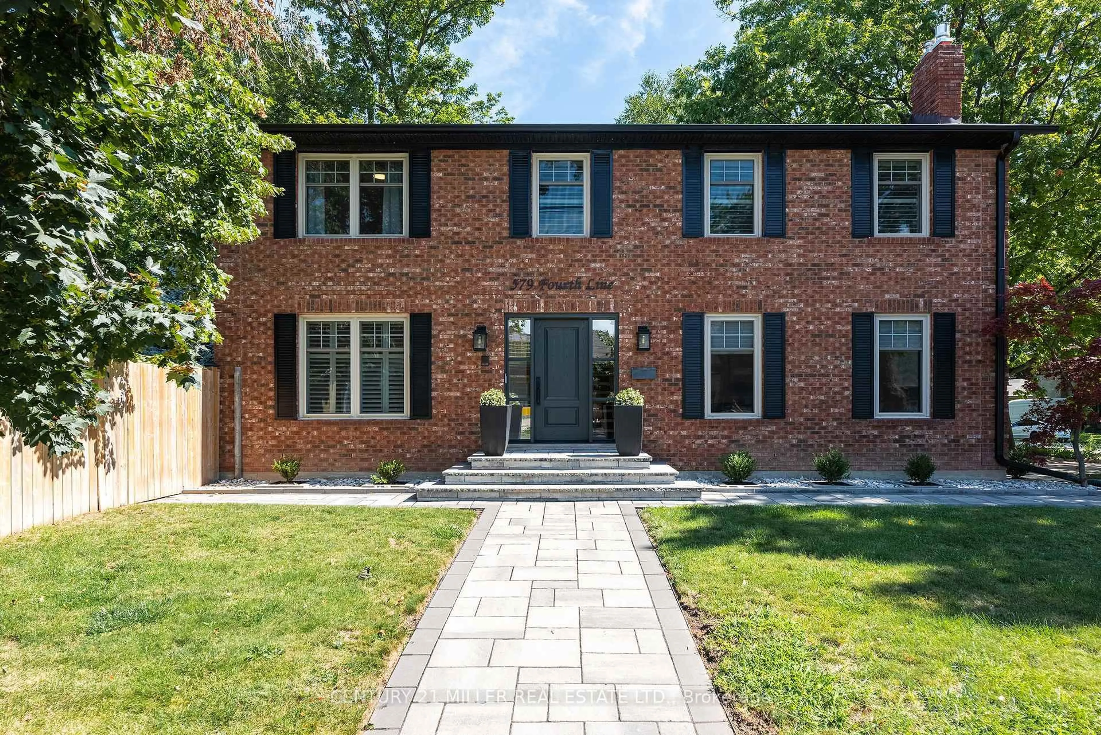 Home with brick exterior material, street for 579 Fourth Line, Oakville Ontario L6L 5B1