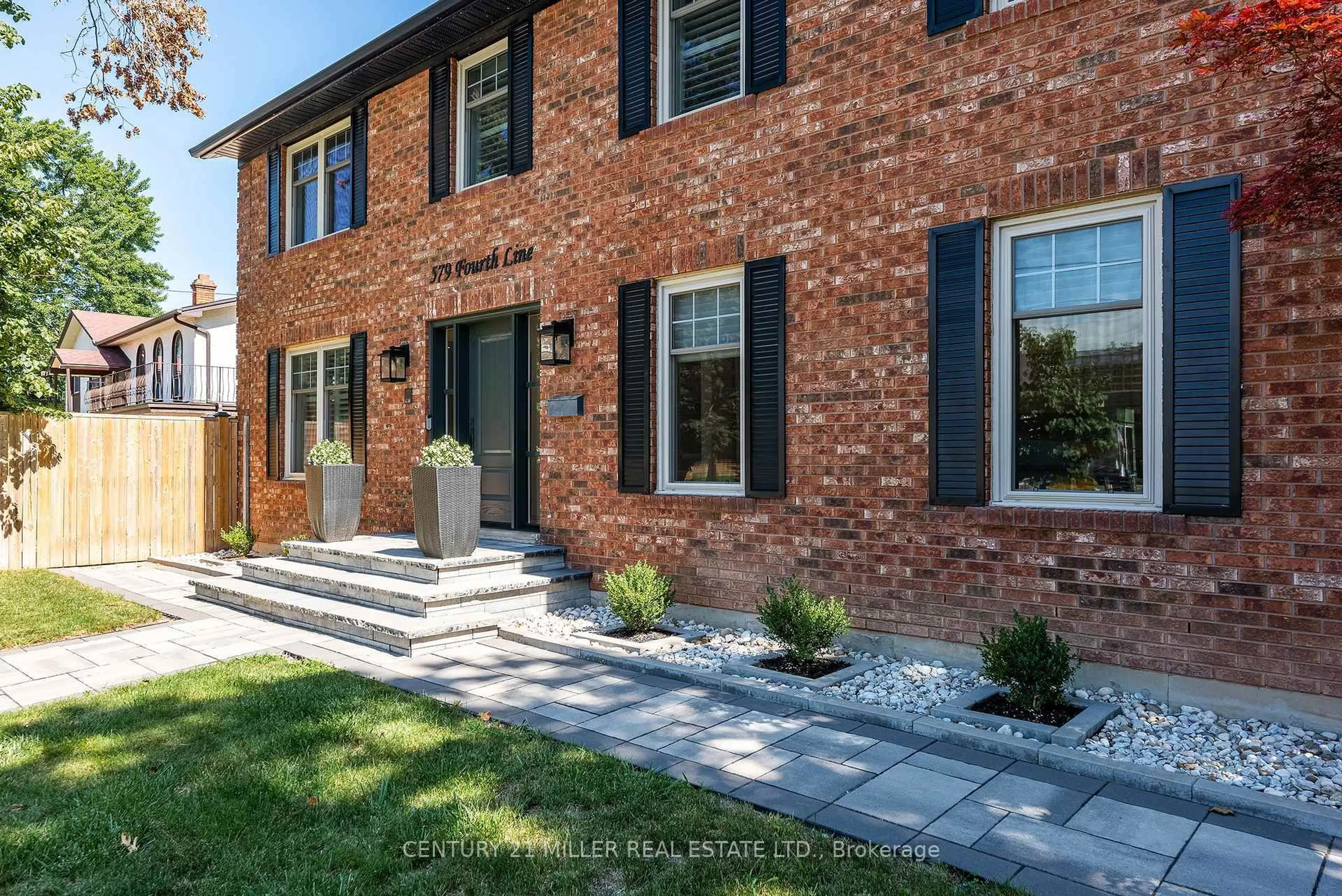 Home with brick exterior material, street for 579 Fourth Line, Oakville Ontario L6L 5B1