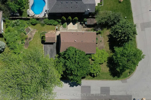 1304 Avon Cres, Oakville 4