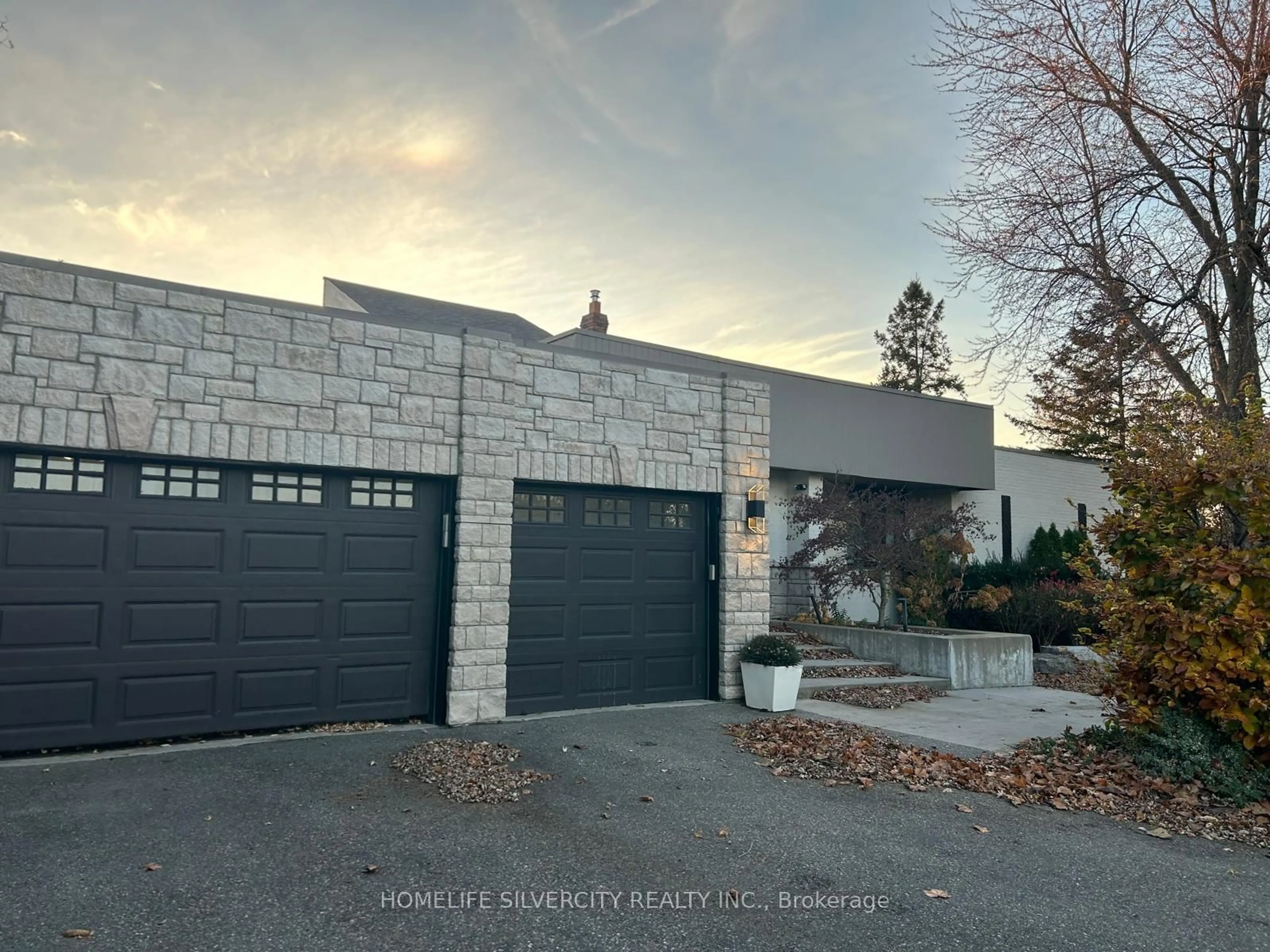 Unknown for 37 Michelangelo Blvd, Brampton Ontario L6P 0H1