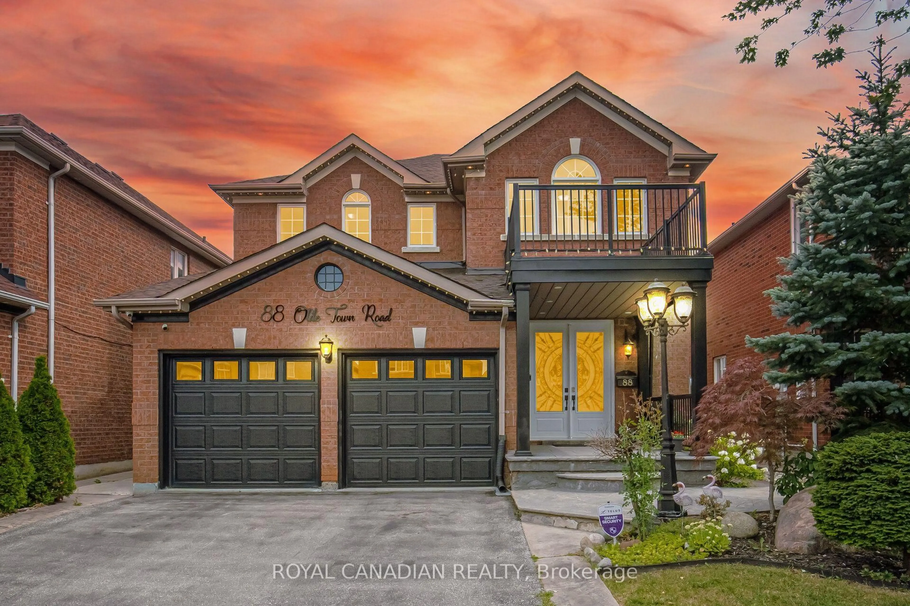 Home with brick exterior material, street for 88 Olde Town Rd, Brampton Ontario L6X 4X9