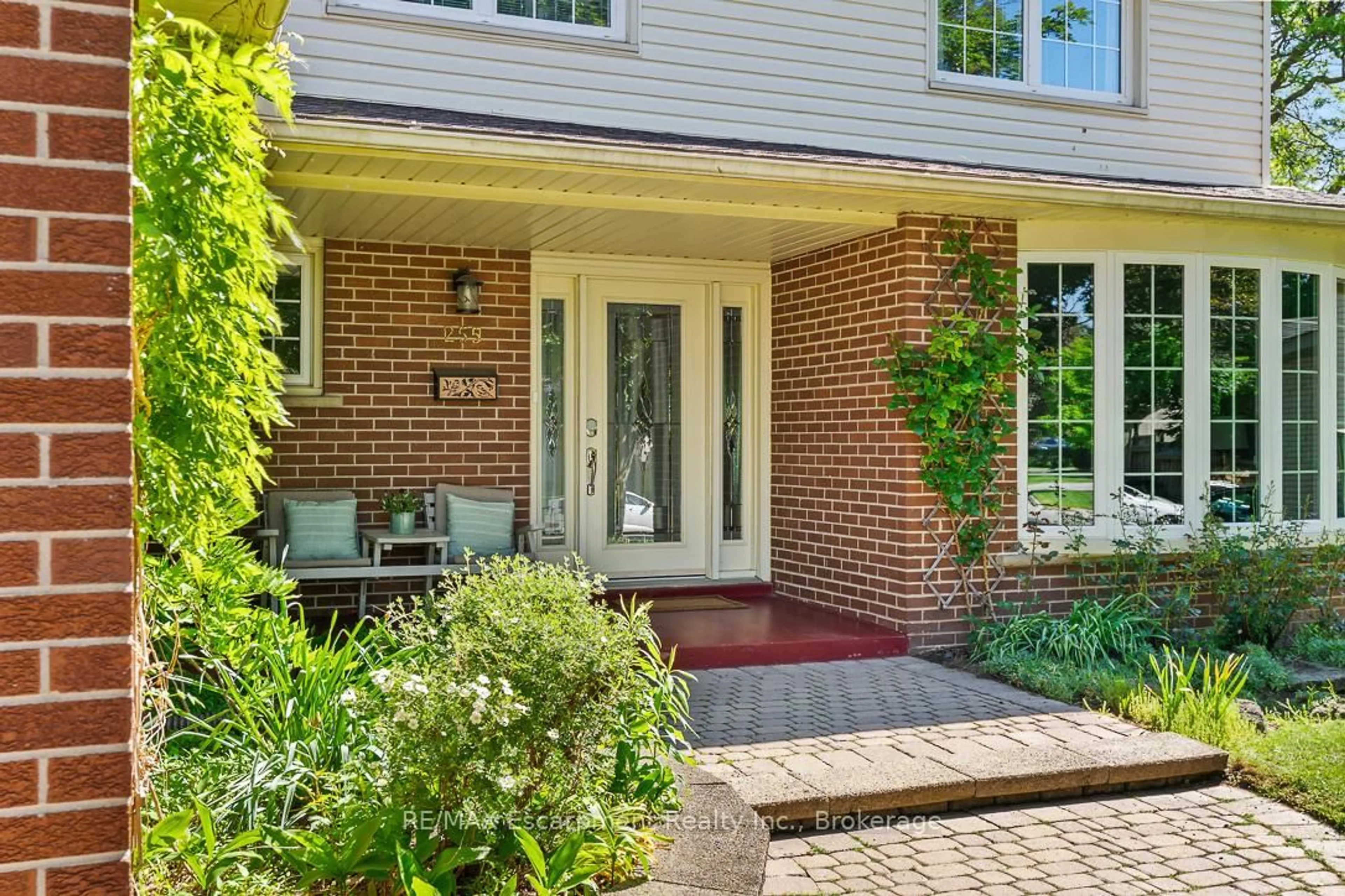 Home with brick exterior material, street for 255 Spring Garden Rd, Oakville Ontario L6L 5H5