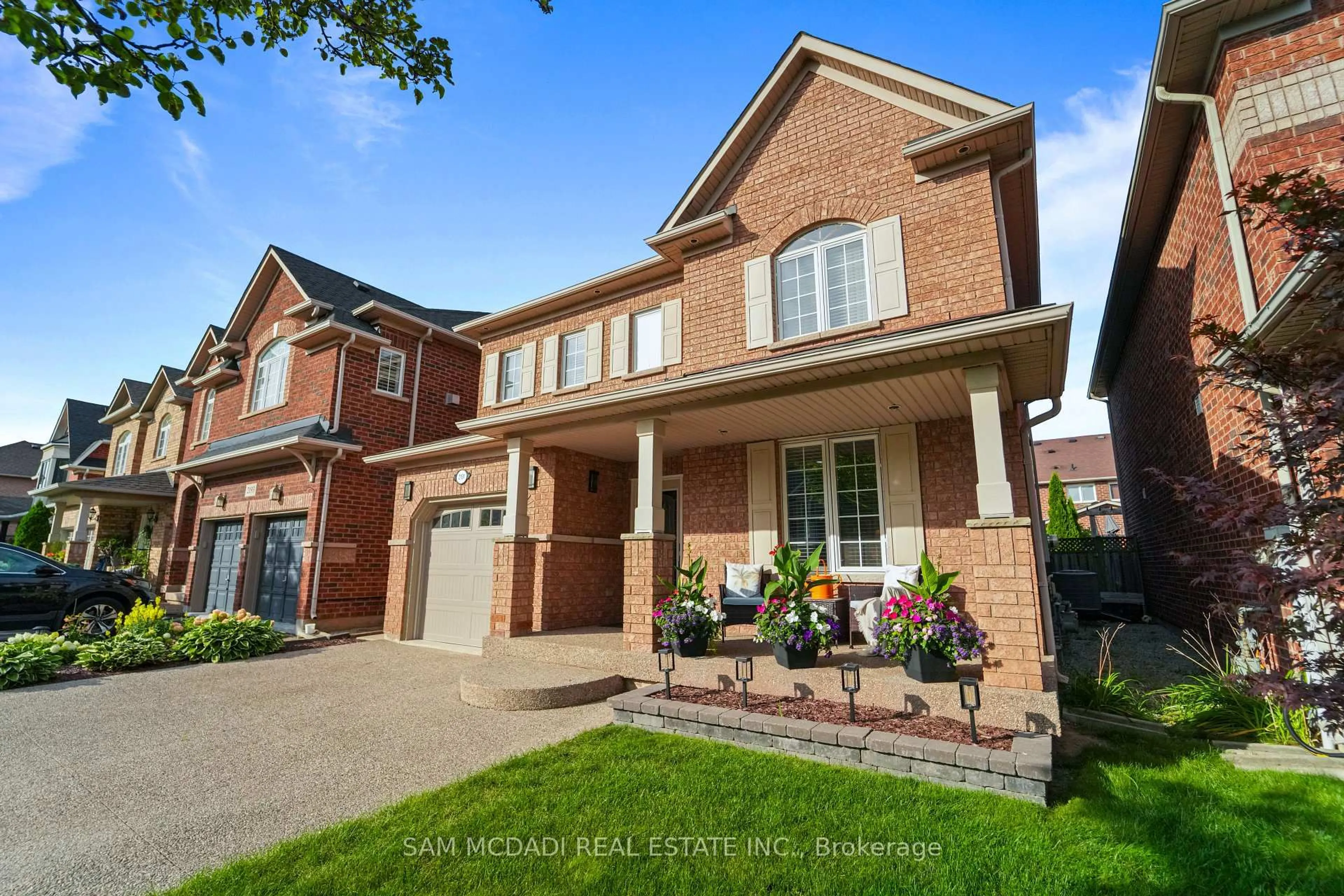 Home with brick exterior material, street for 2191 Coldwater St, Burlington Ontario L7L 7K2