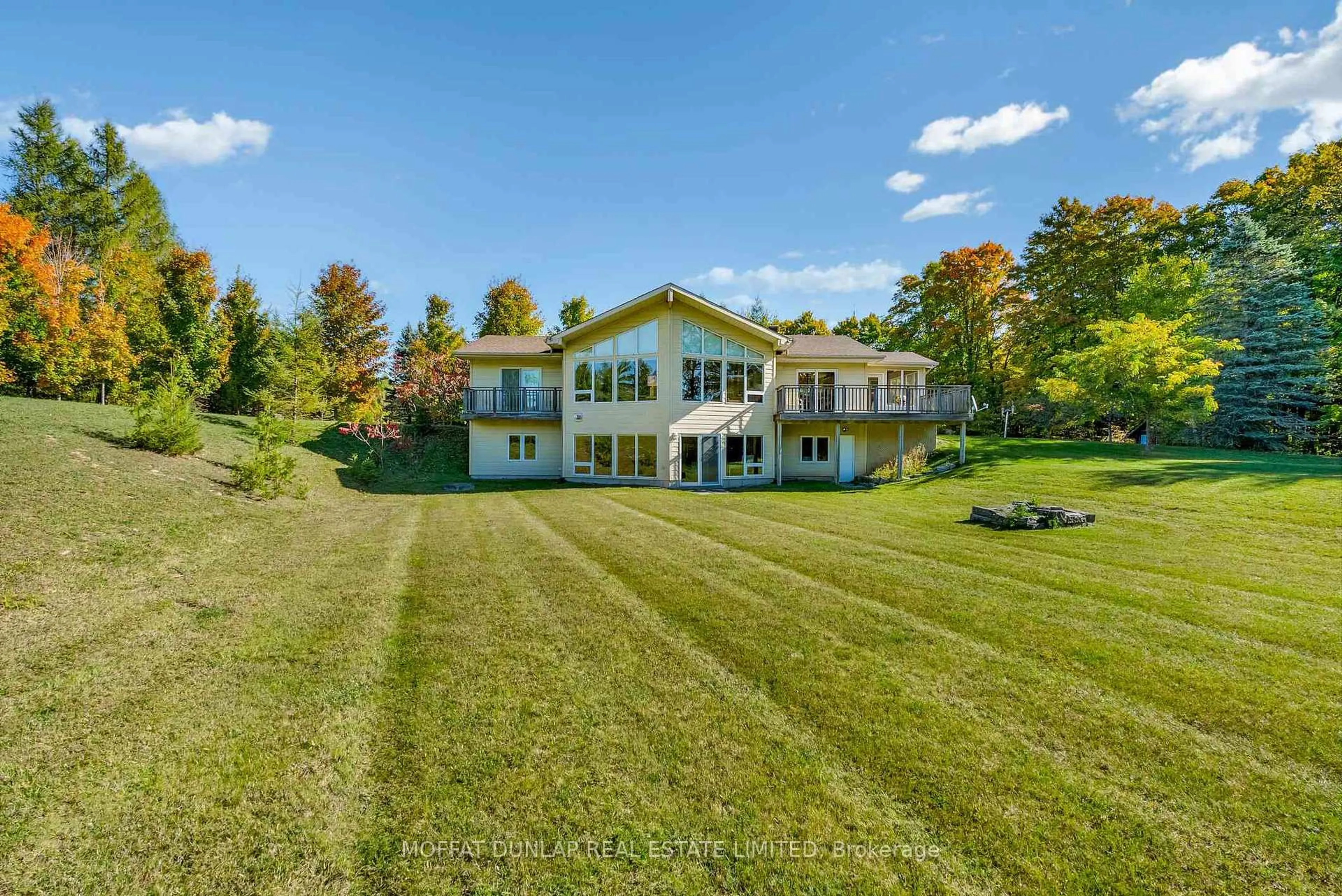 A pic from outside/outdoor area/front of a property/back of a property/a pic from drone, water/lake/river/ocean view for 15910 Mississauga Rd, Caledon Ontario L7C 1W8