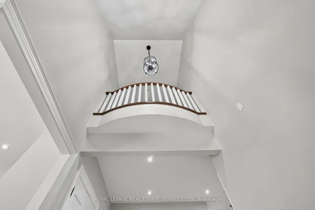 503 MEADOW WOOD Rd, Mississauga 2
