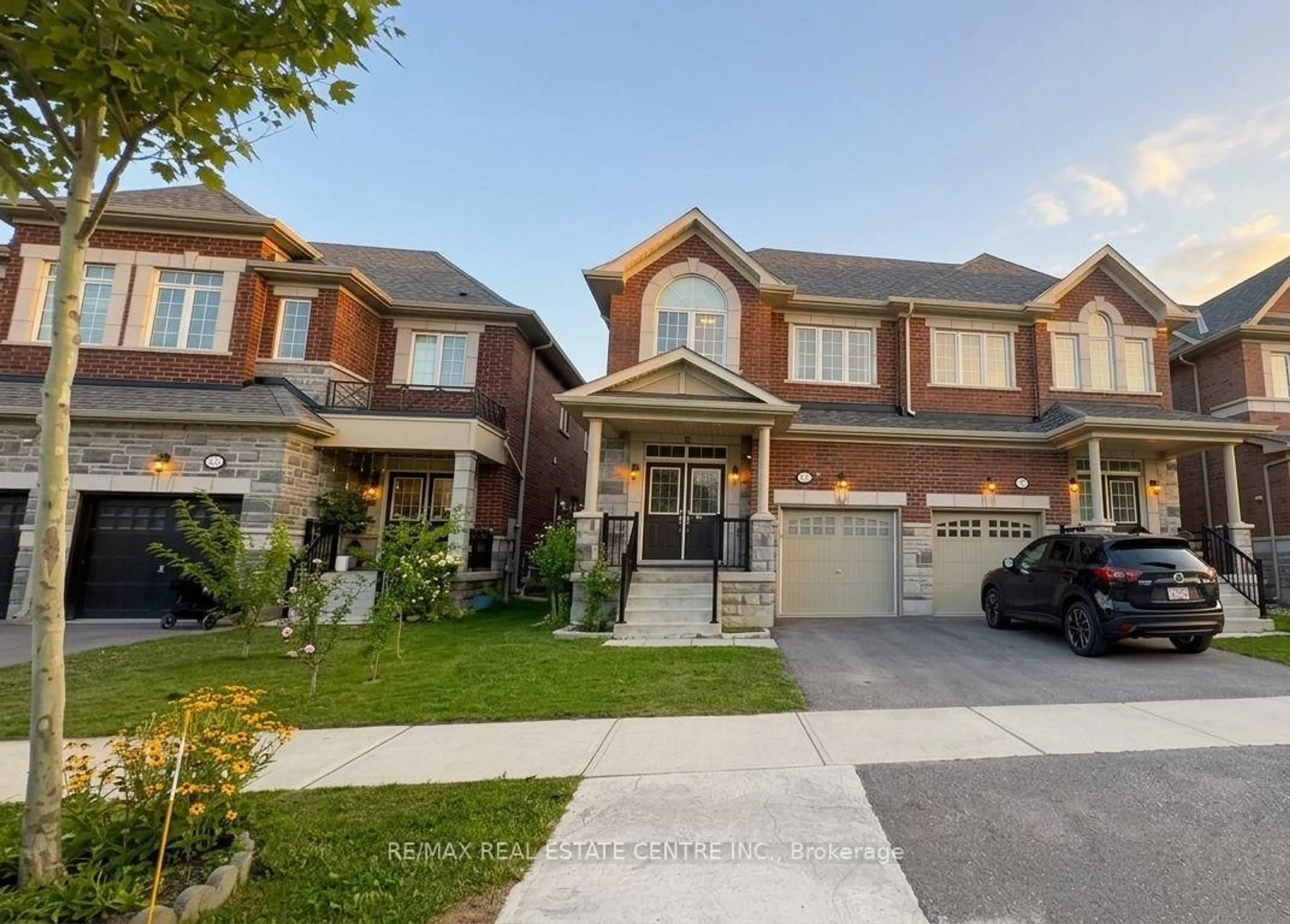 Home with brick exterior material, street for 106 Branigan Cres, Halton Hills Ontario L7G 0M8