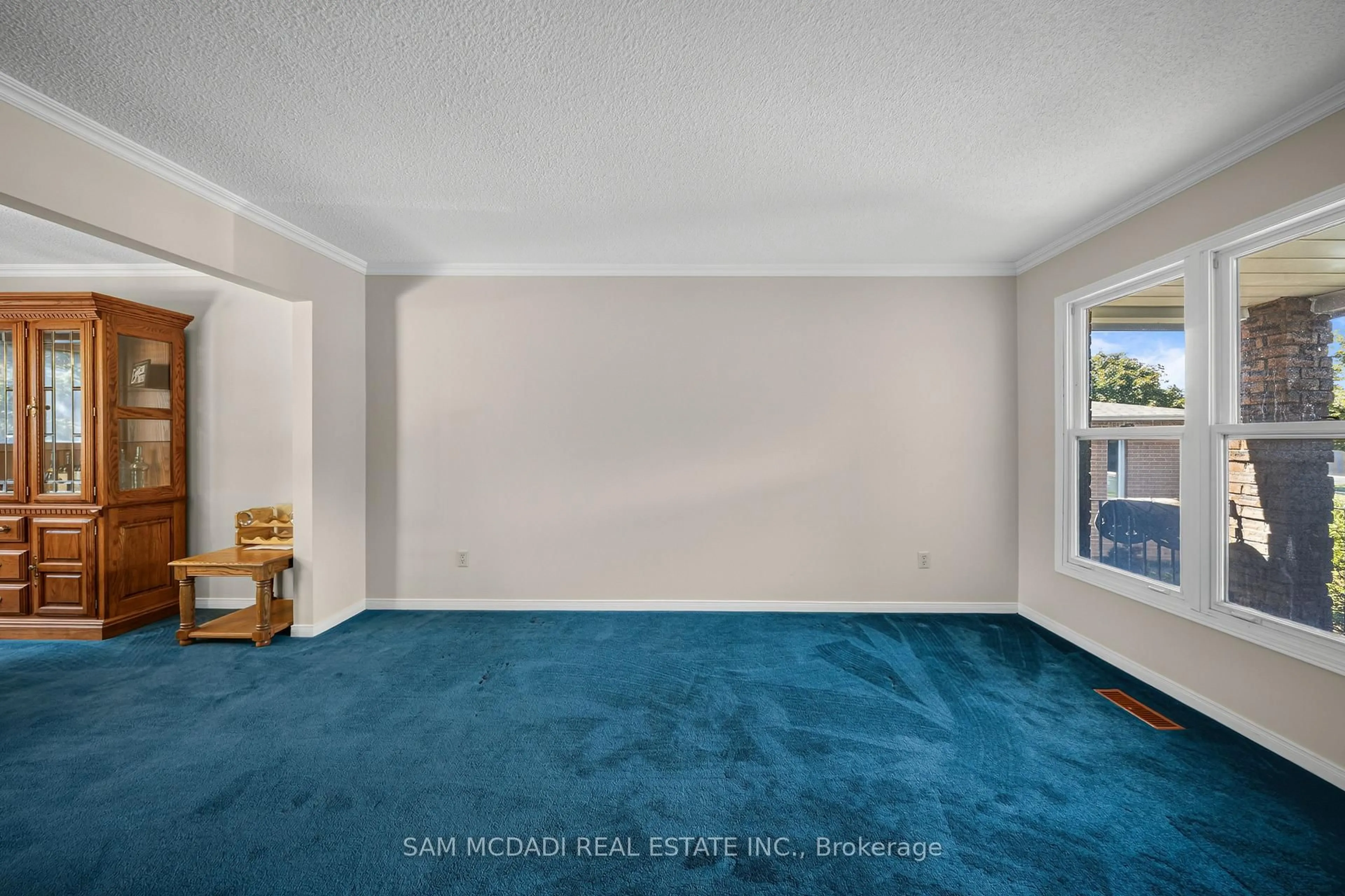 Unknown for 6200 Prairie Circ, Mississauga Ontario L5N 5Y4