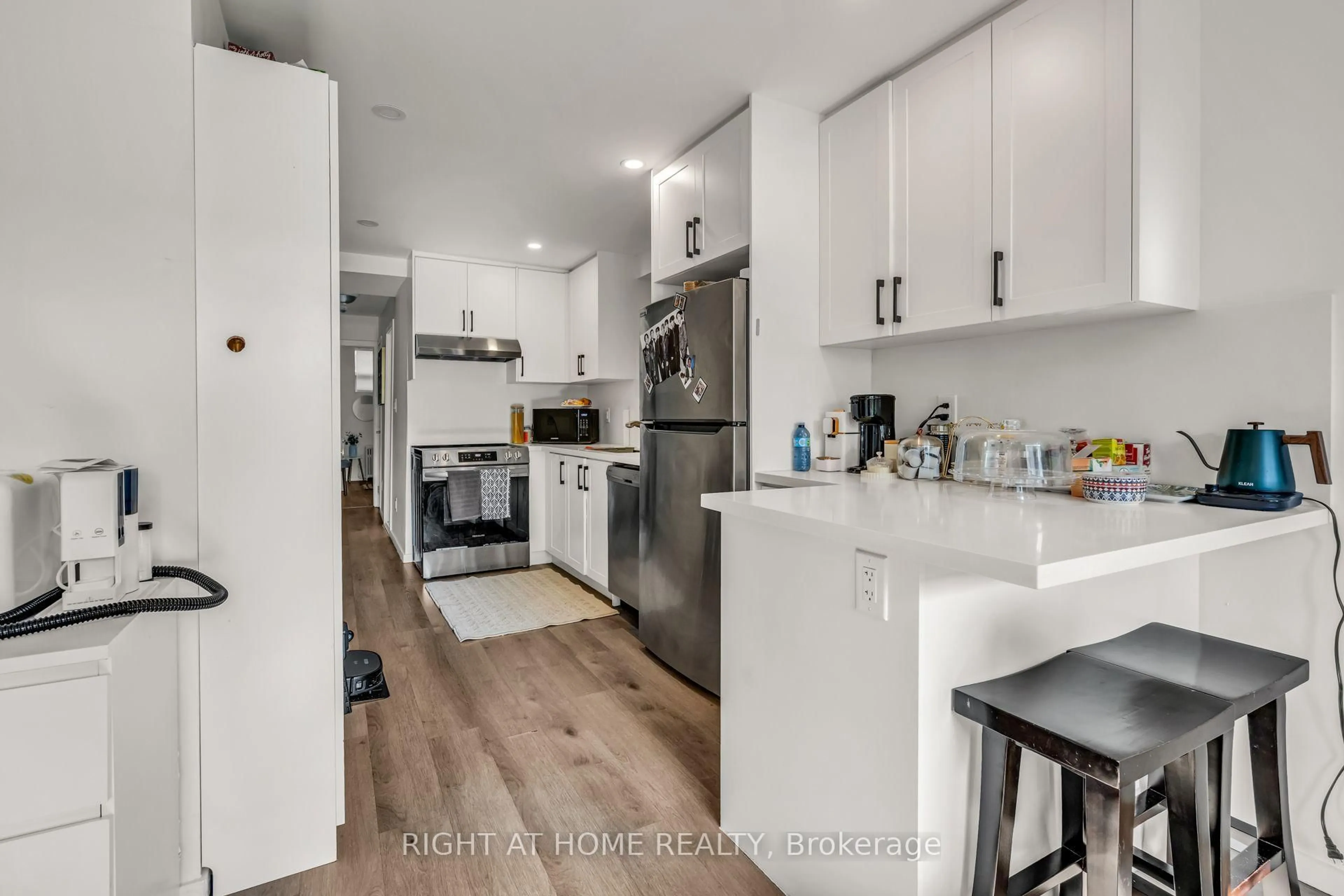 Open concept kitchen, unknown for 497 Nairn Ave, Toronto Ontario M6E 4J2