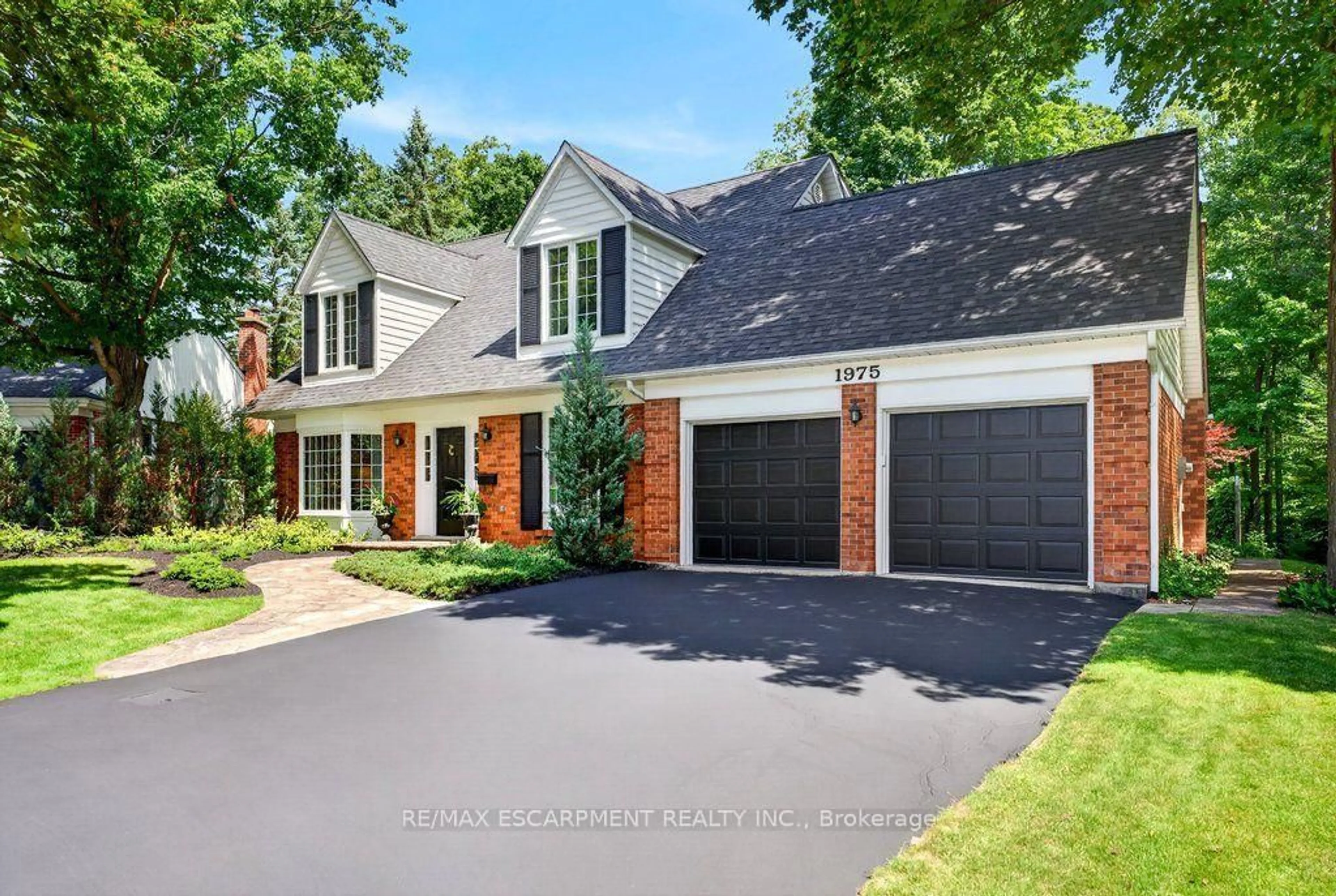 Home with brick exterior material, street for 1975 Sterling Pl, Burlington Ontario L7P 2Y6