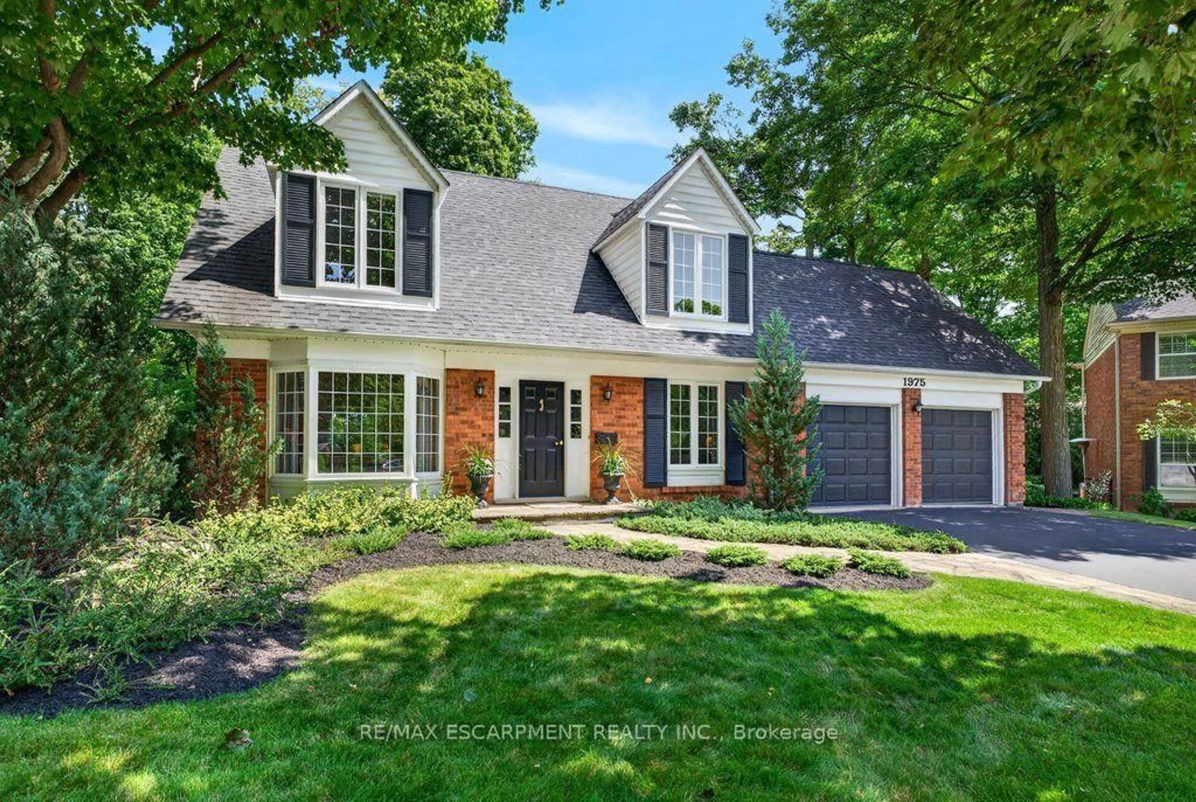 Home with brick exterior material, street for 1975 Sterling Pl, Burlington Ontario L7P 2Y6
