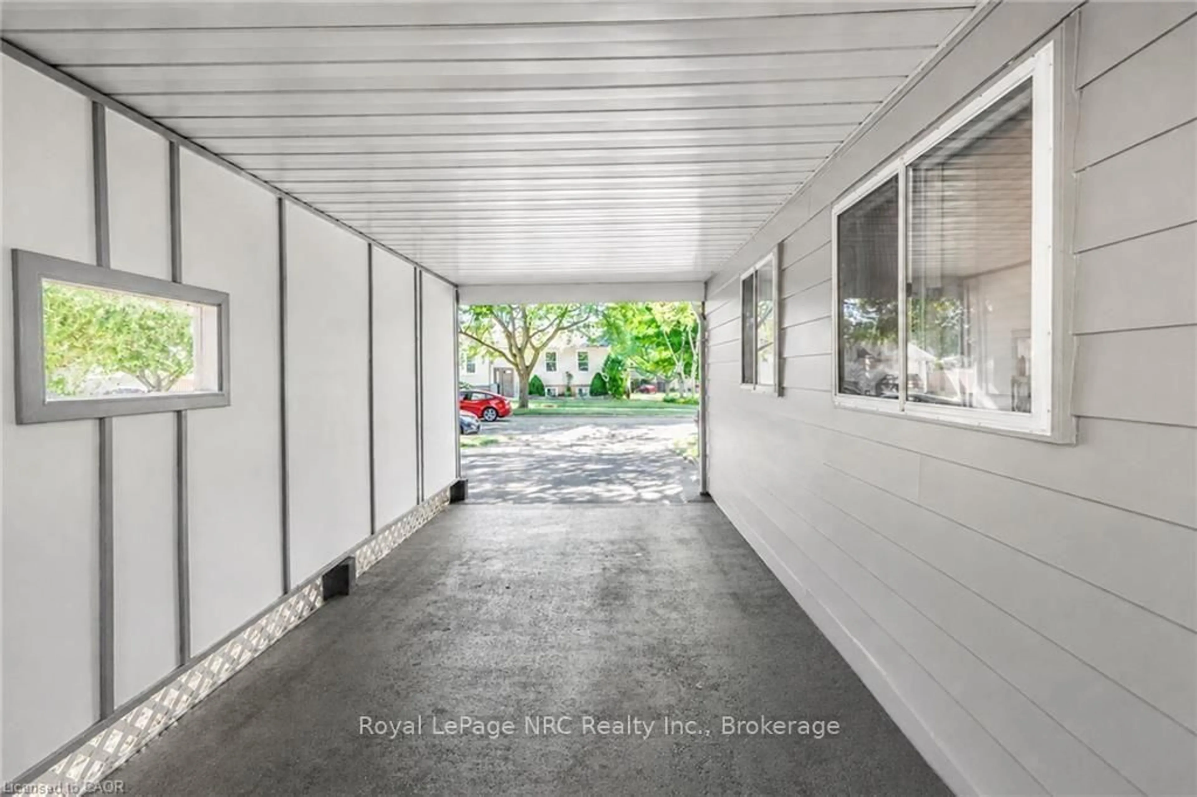 Unknown for 2234 Sheffield Dr, Burlington Ontario L7P 2X1