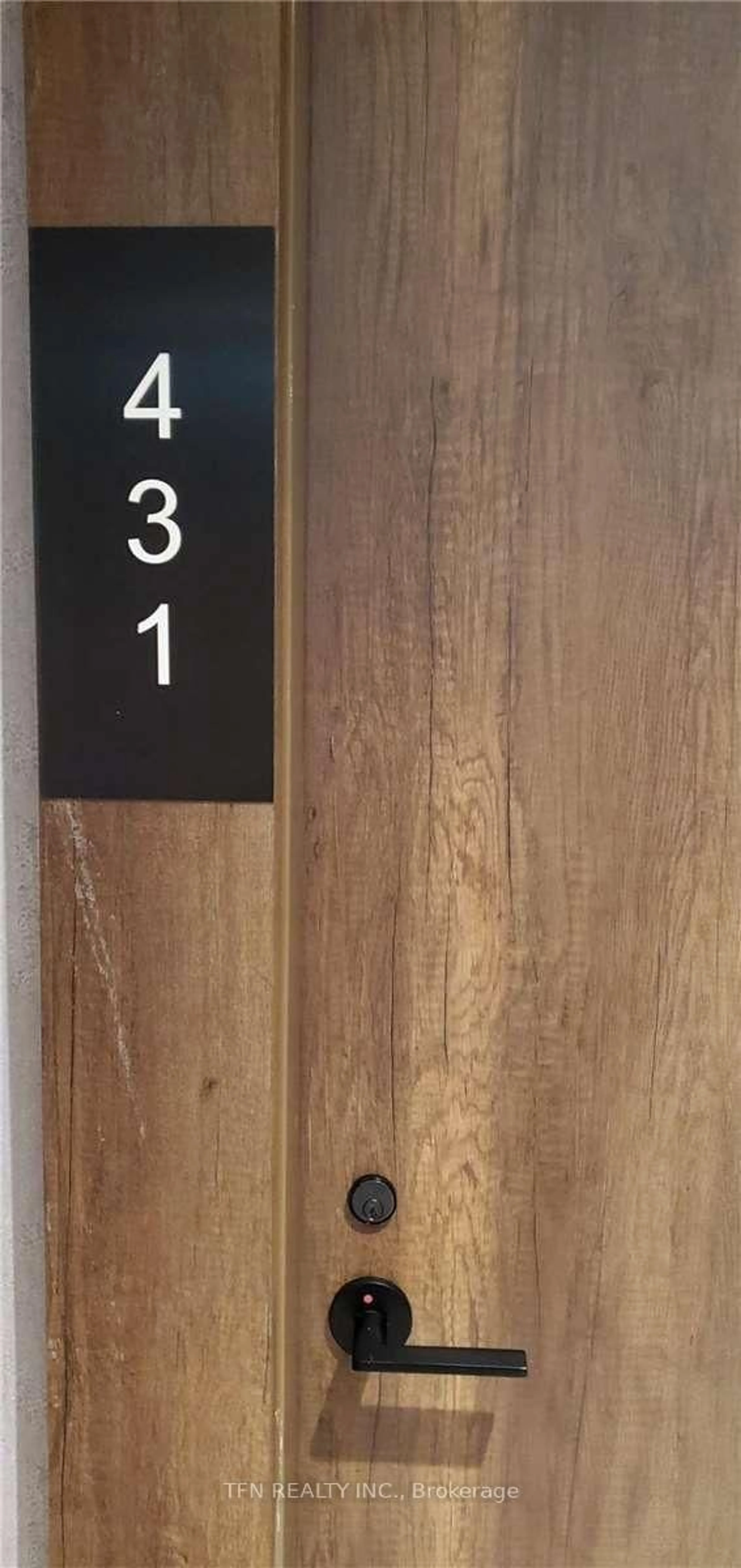 Unknown for 251 Manitoba ST St, Toronto Ontario M8Y 0C7