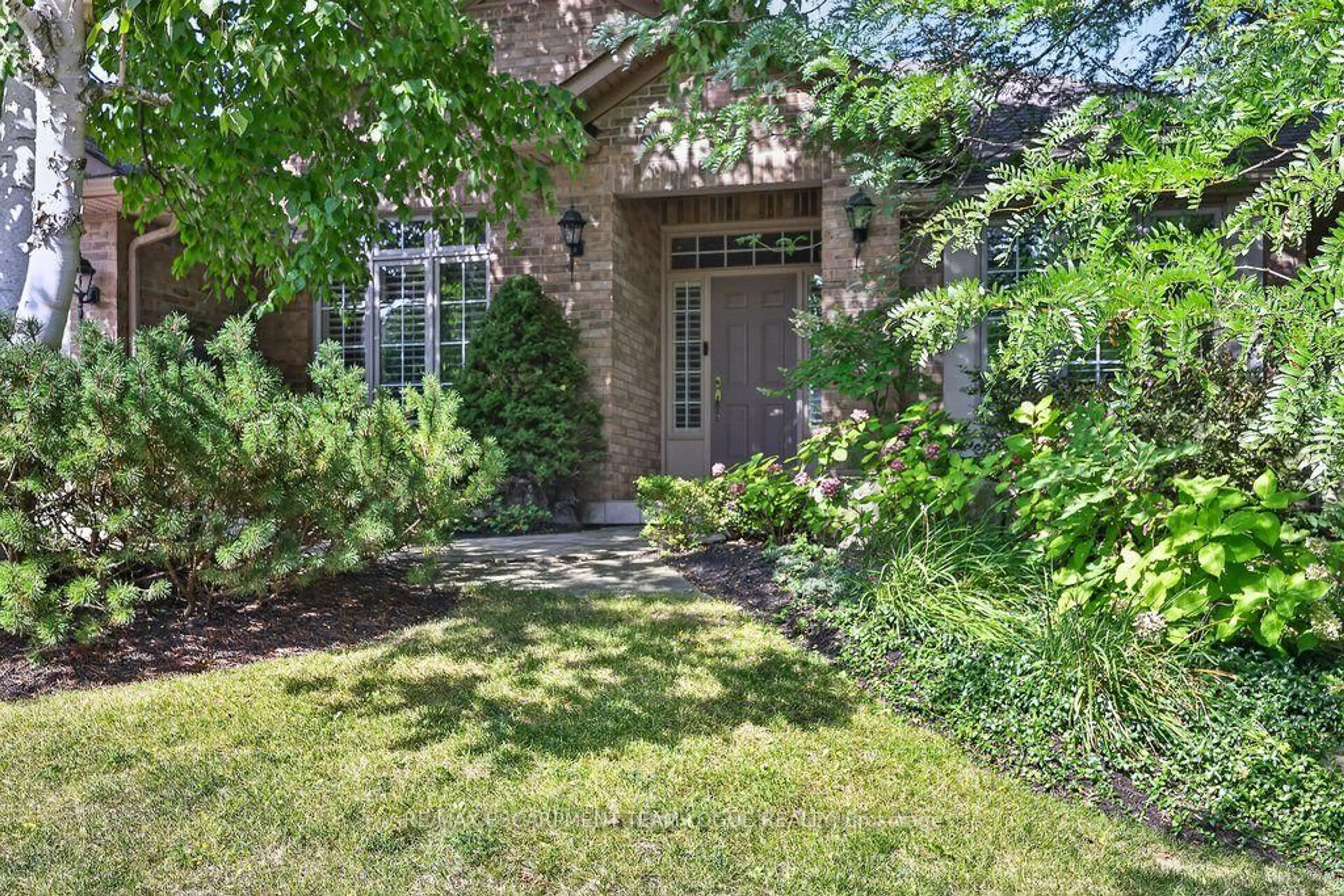 Unknown for 1092 CROFTON Way, Burlington Ontario L7P 4W8