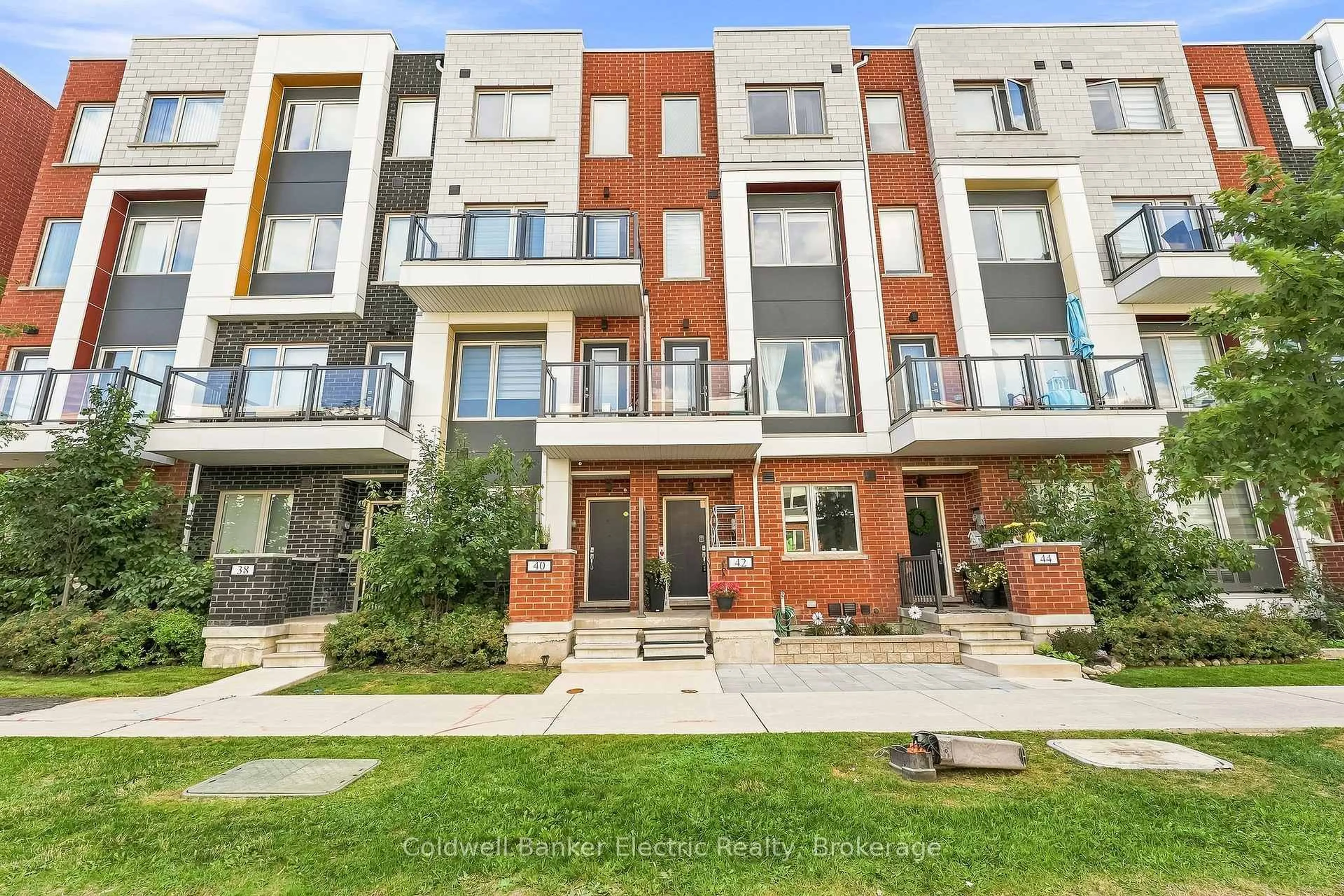 Unknown for 42 William Duncan Rd, Toronto Ontario M3K 0C5