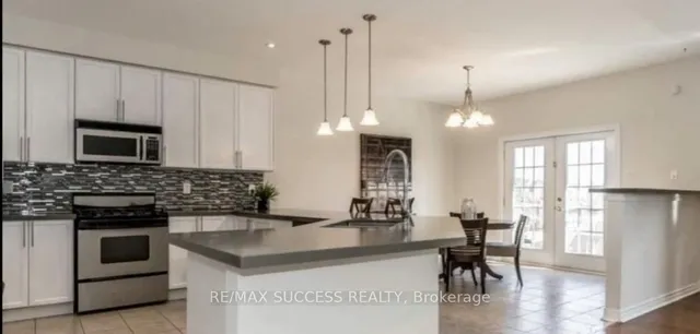 5847 Summerside Dr, Mississauga 3