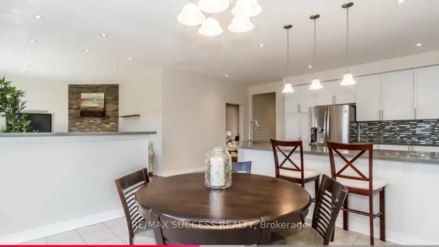 5847 Summerside Dr, Mississauga 5