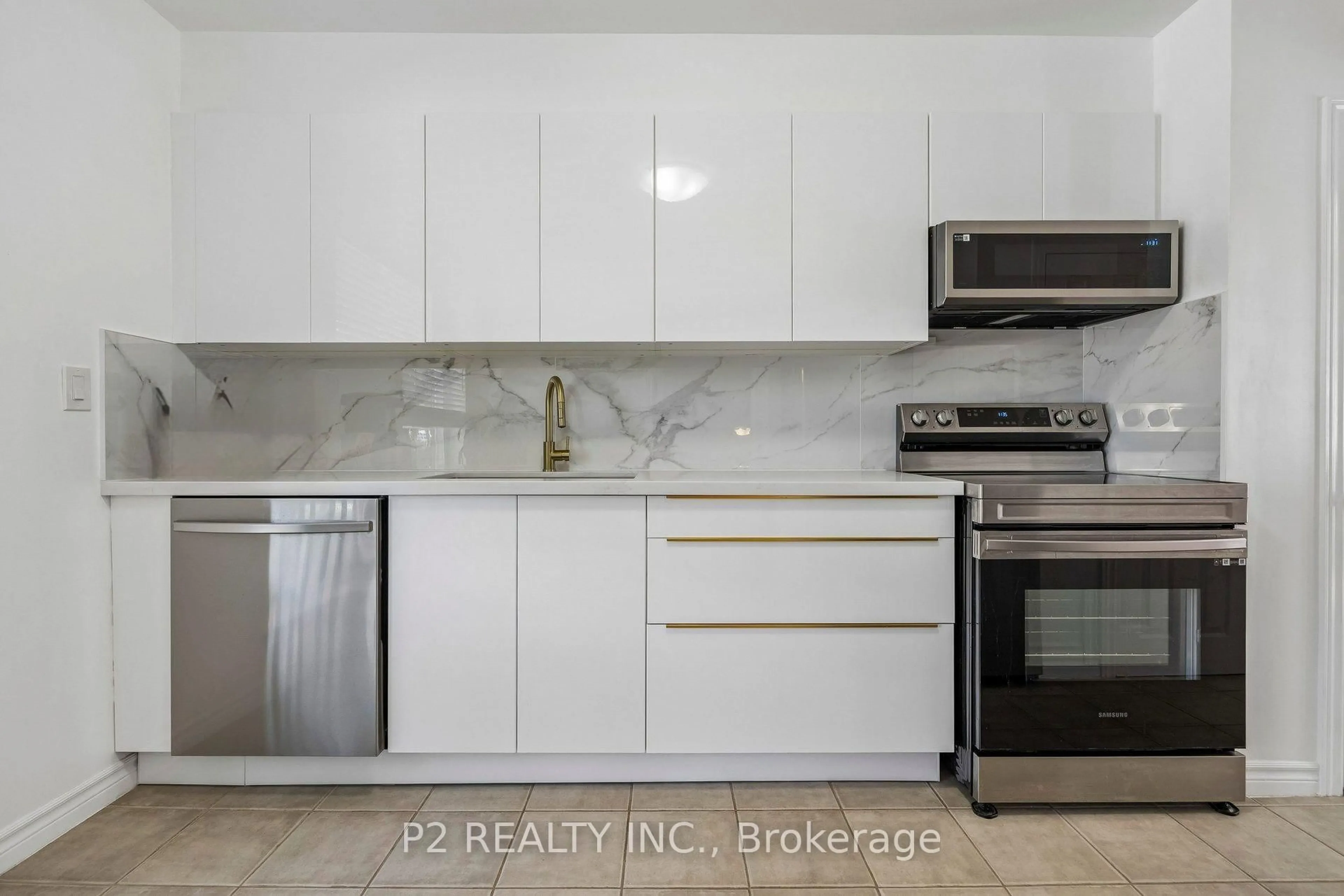 Standard kitchen, ceramic/tile floor for 22-25 Gosford Blvd. Blvd, Toronto Ontario M3N 2G7