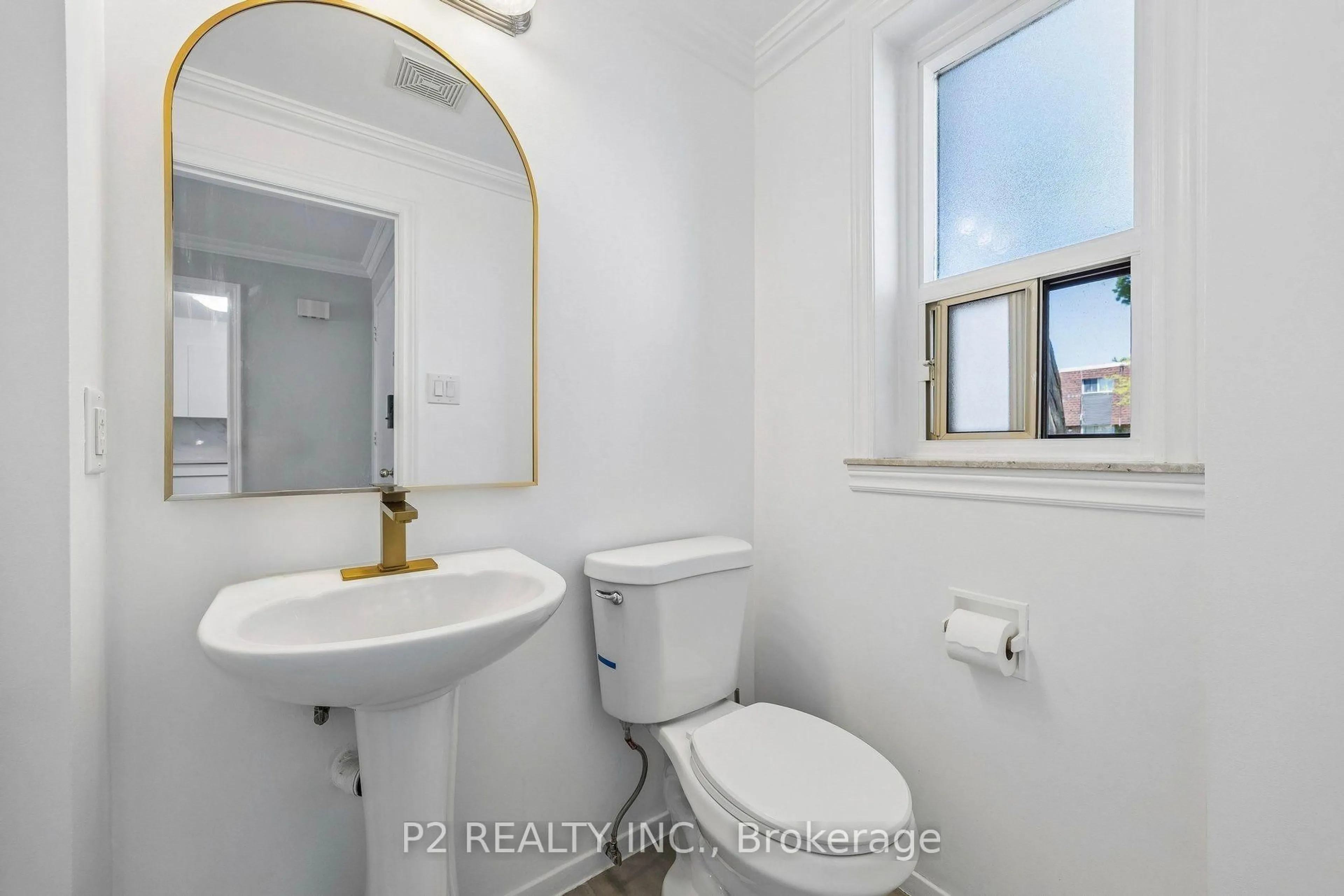 Standard bathroom, unknown for 22-25 Gosford Blvd. Blvd, Toronto Ontario M3N 2G7