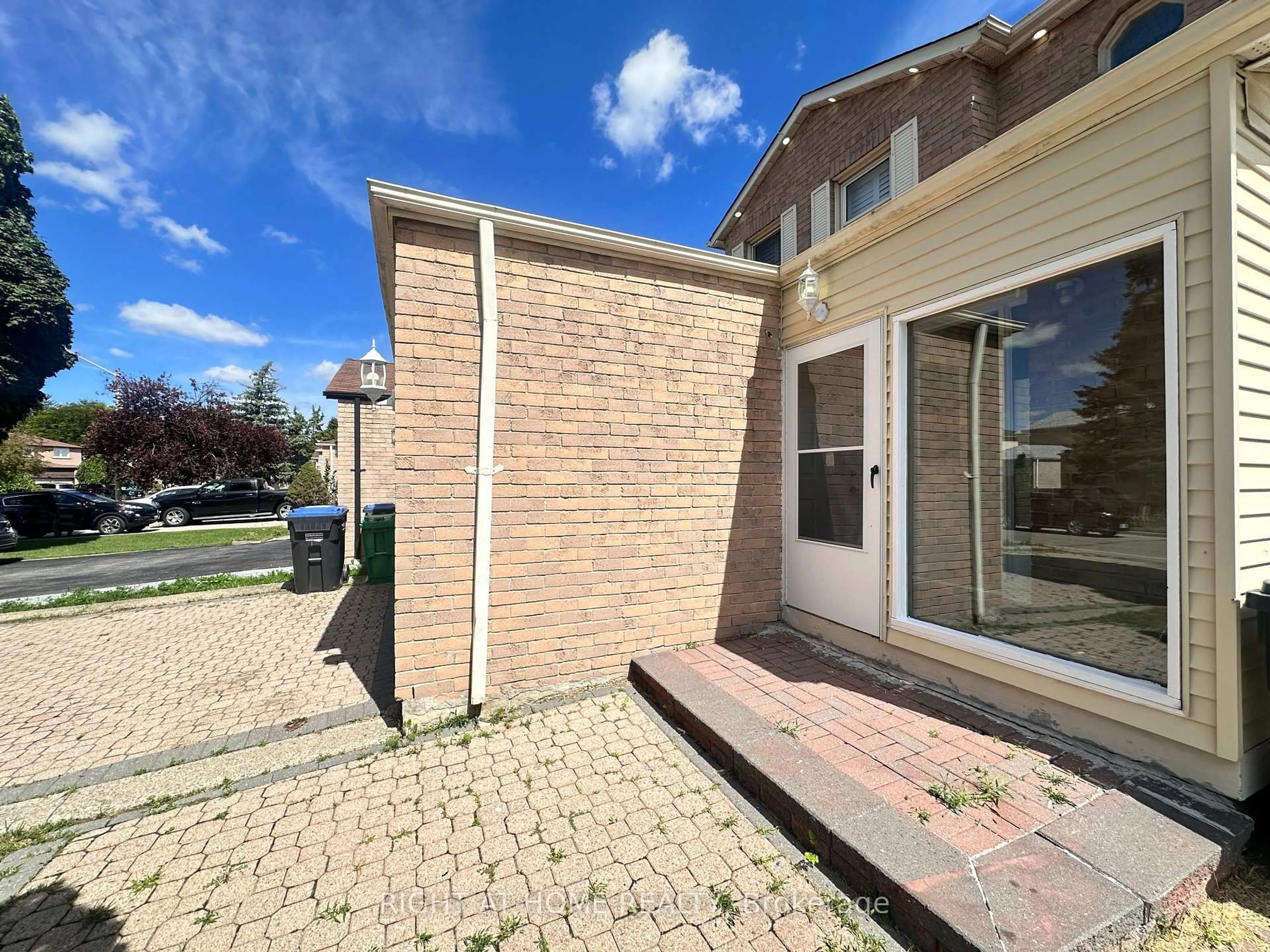 Home with brick exterior material, street for 1791 Princelea Pl, Mississauga Ontario L5M 3R9