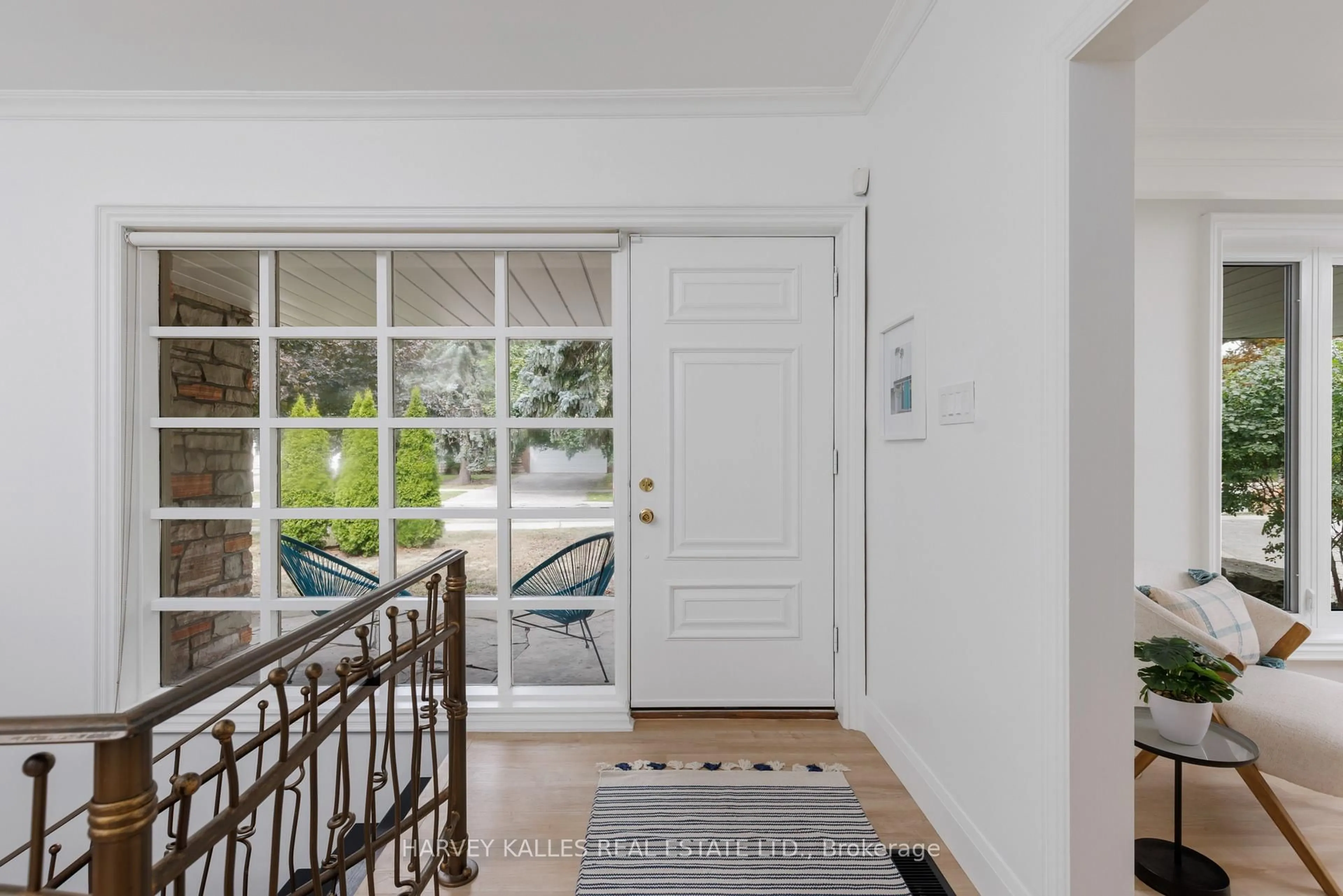 Indoor entryway for 215 Edenbridge Dr, Toronto Ontario M9A 3G9