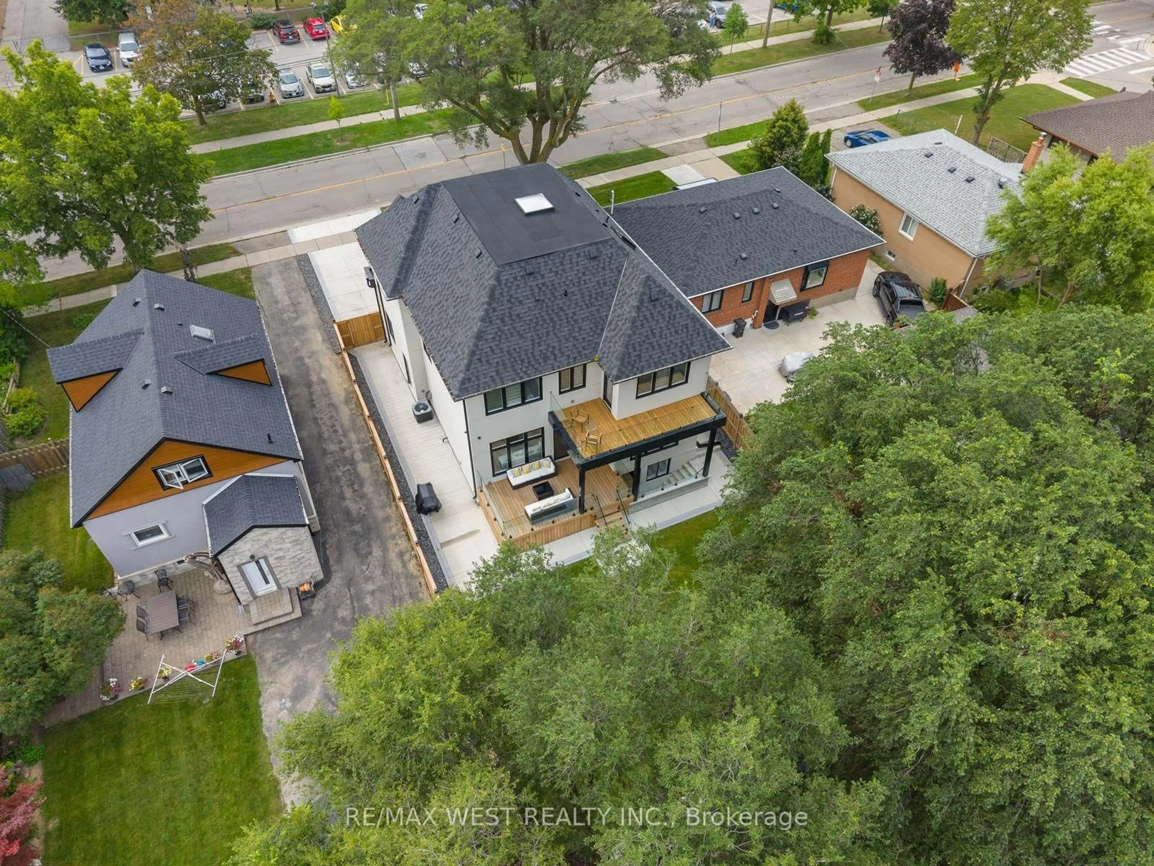 A pic from outside/outdoor area/front of a property/back of a property/a pic from drone, street for 46 Golfdown Dr, Toronto Ontario M9W 2H7